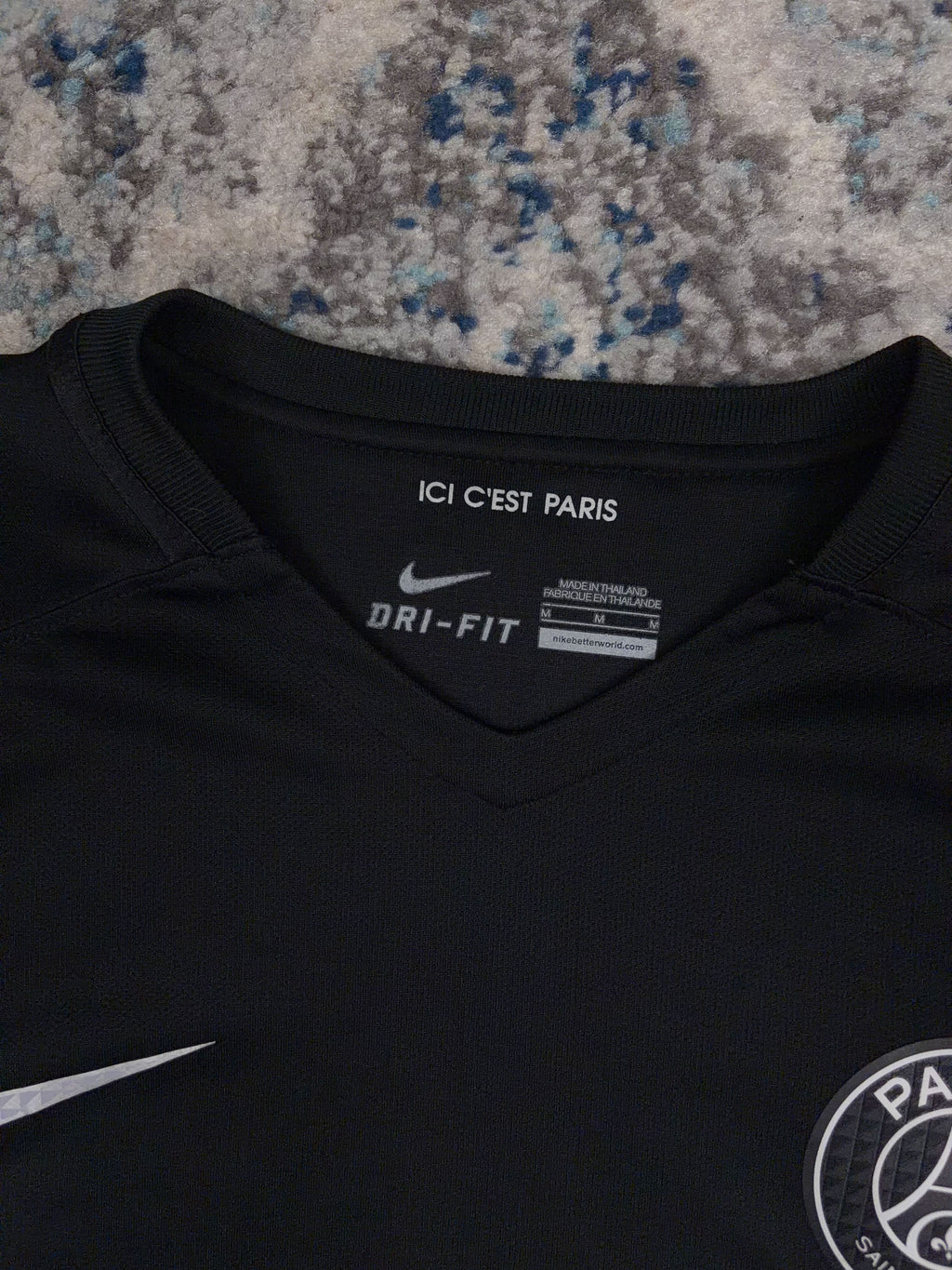 2015-16 Blaise Matuidi #14 Paris Saint-Germain Nike Soccer Jersey Size Medium