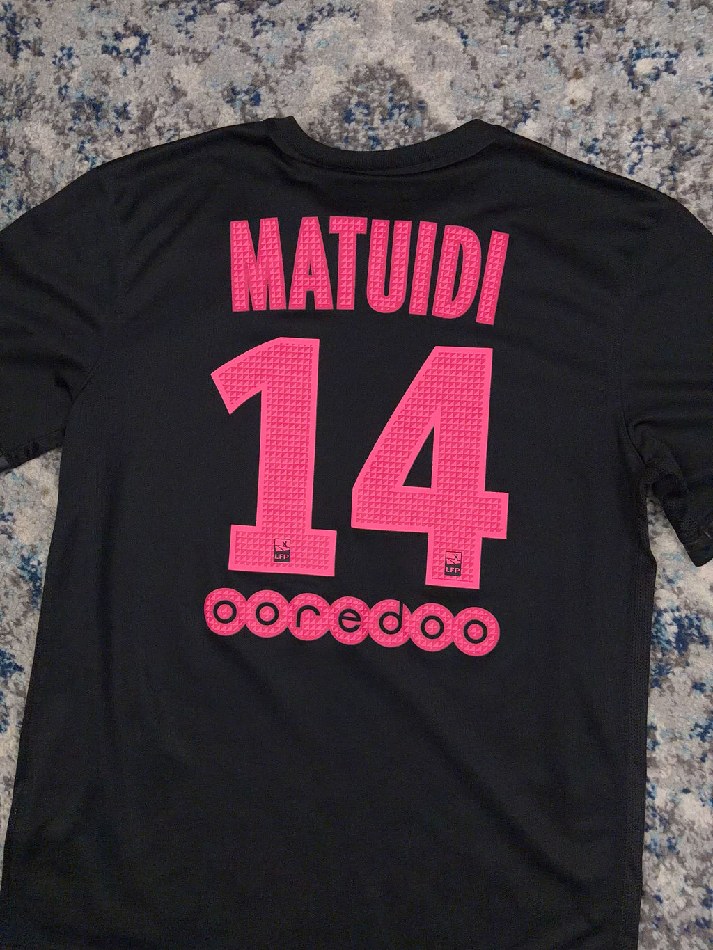 2015-16 Blaise Matuidi #14 Paris Saint-Germain Nike Soccer Jersey Size Medium