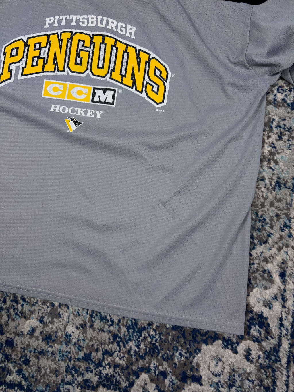 Vintage Pittsburgh Penguins NHL Graphic CCM Practice Hockey Jersey Size XL