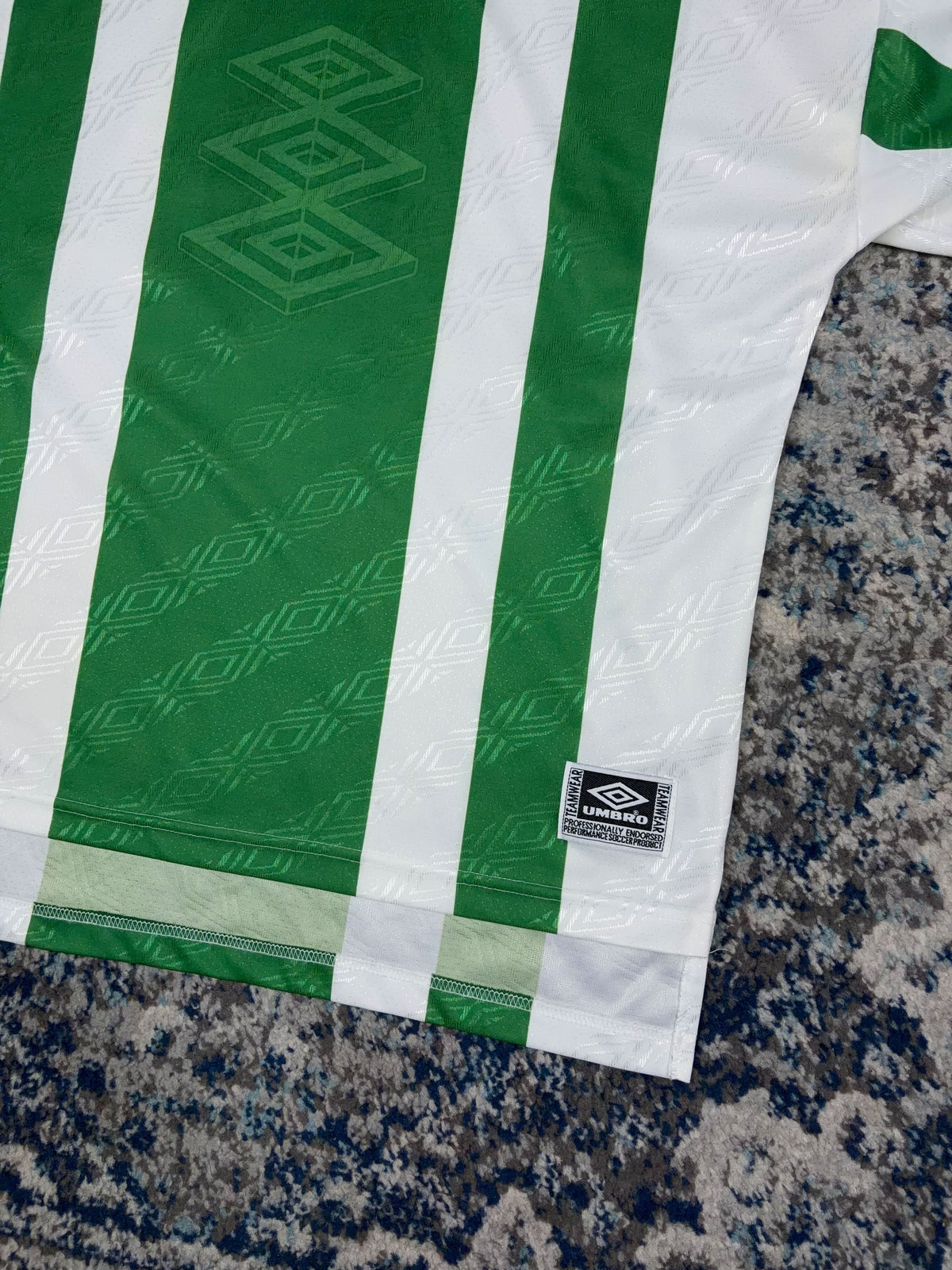 Vintage Umbro #8 Logo Graphic Striped Collared Soccer Jersey Size Large