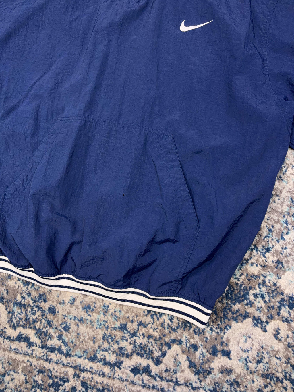 Vintage Nike Embroidered Swoosh Pullover Nylon Windbreaker Jacket Size XL