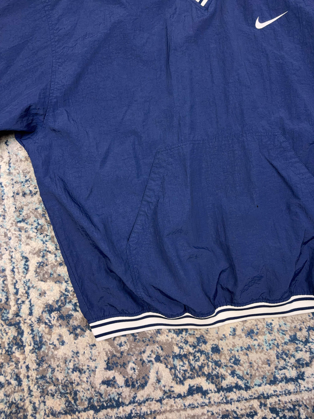 Vintage Nike Embroidered Swoosh Pullover Nylon Windbreaker Jacket Size XL