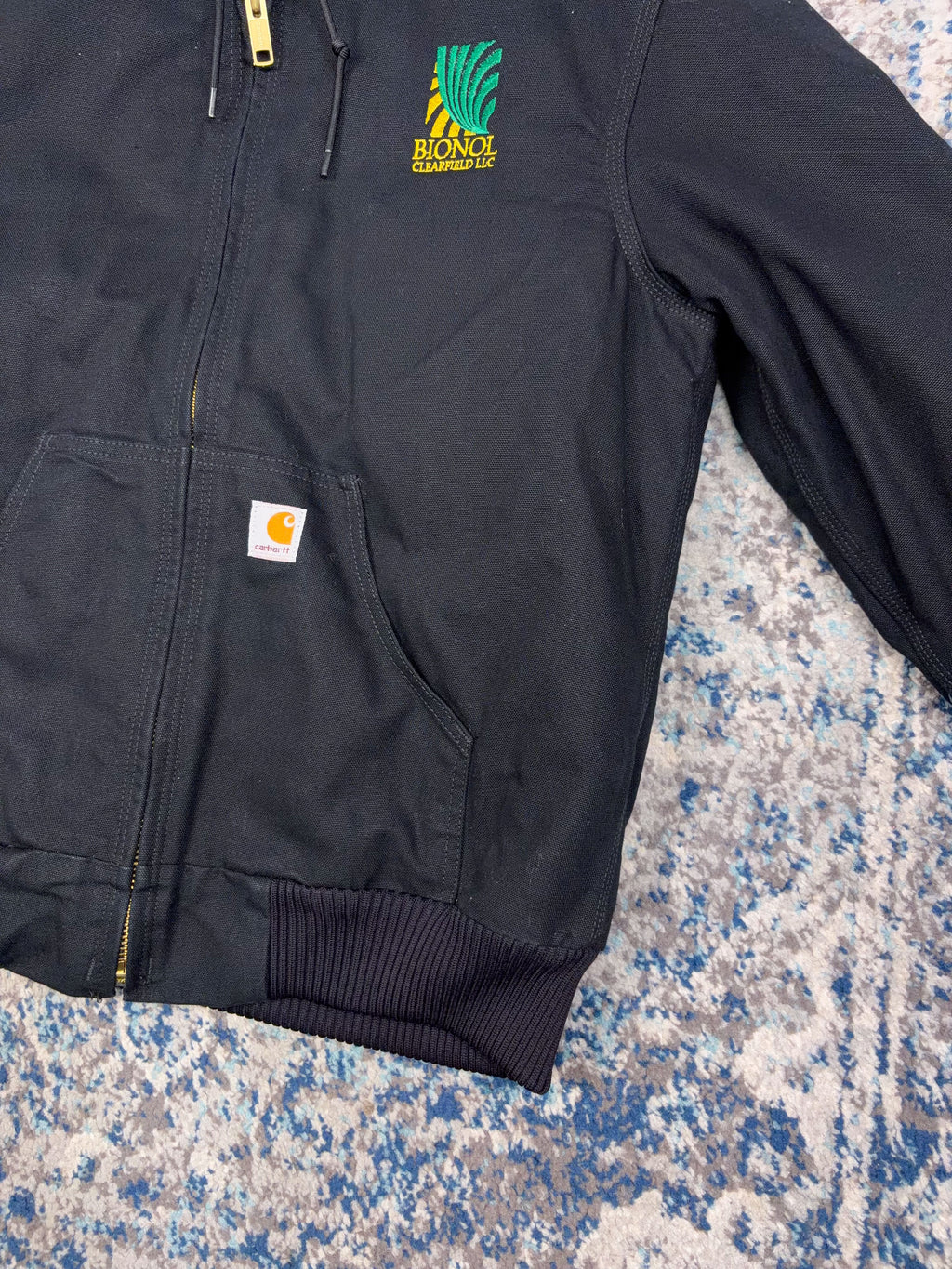 Vintage Carhartt Insulated Canvas Workwear Active Bomber Jacket J130 BLK Size Medium