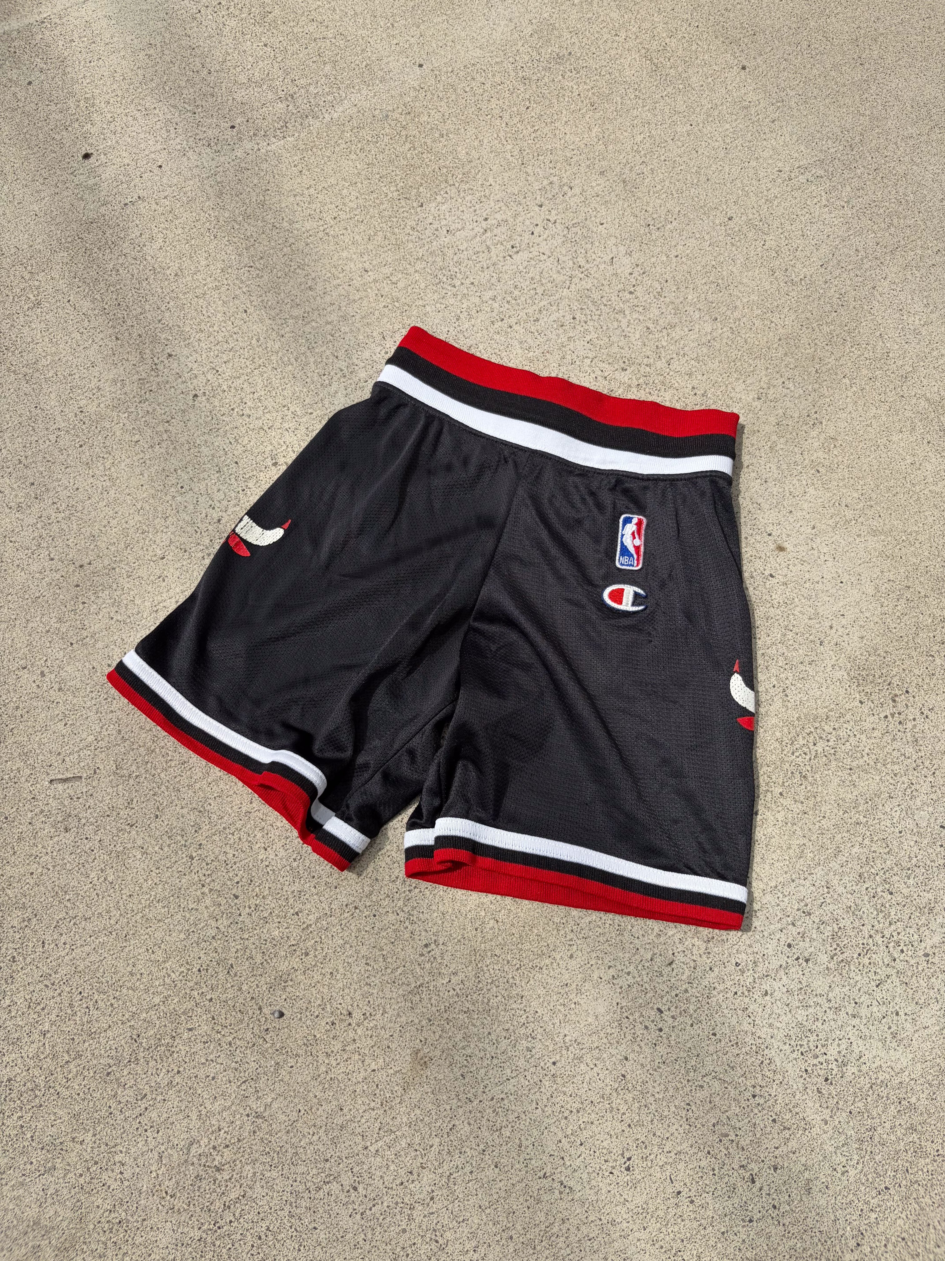 Vintage 80s/90s Chicago Bulls NBA Champion Mesh Basketball Shorts Size M (10-12) YOUTH