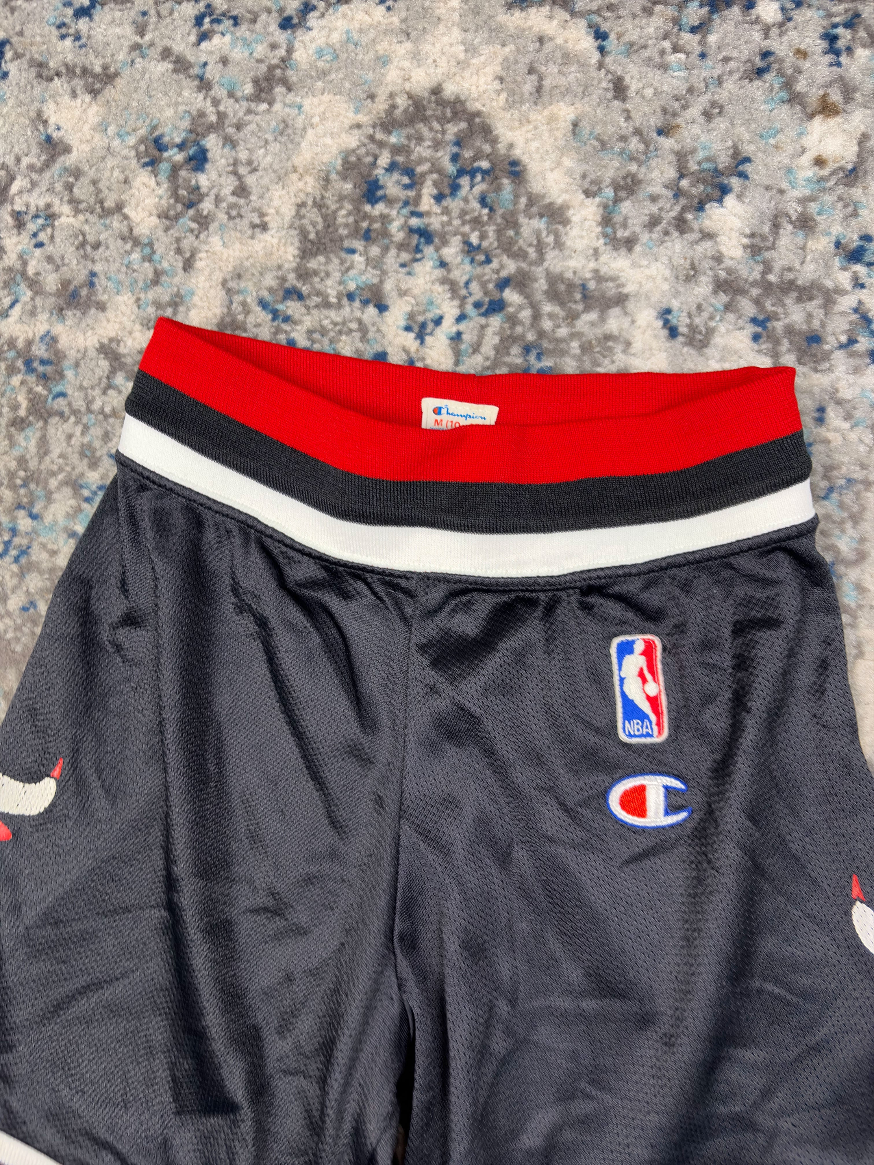 Vintage 80s/90s Chicago Bulls NBA Champion Mesh Basketball Shorts Size M (10-12) YOUTH