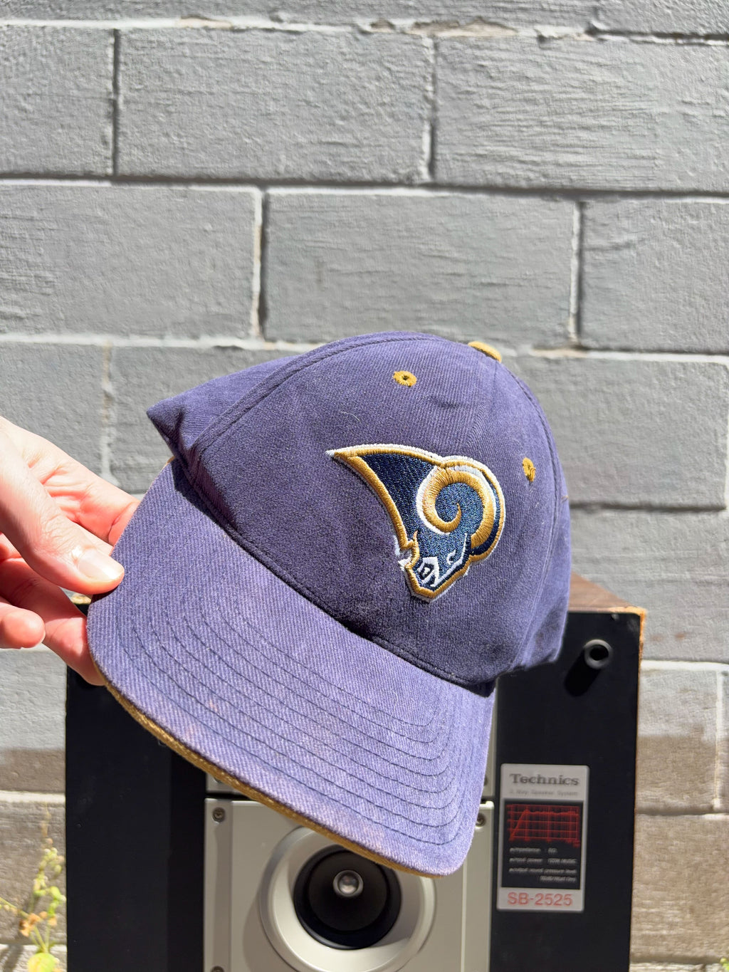 Vintage St. Louis Rams NFL Embroidered Logo Annco Flexfit Hat Size L/XL