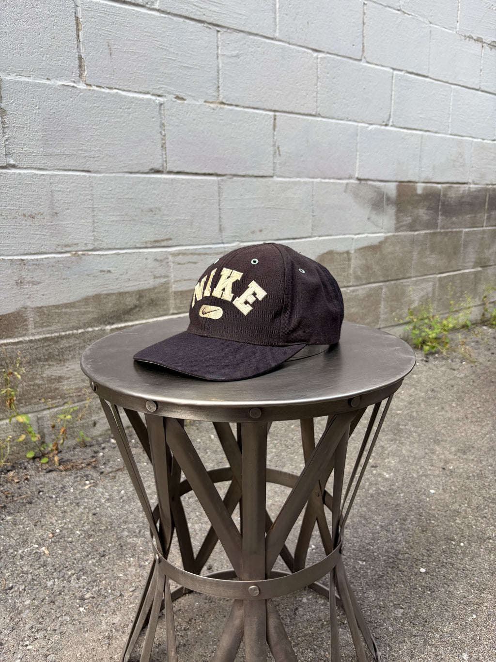 Vintage 90s Nike Embroidered Arc Spellout Snapback Hat OSFA