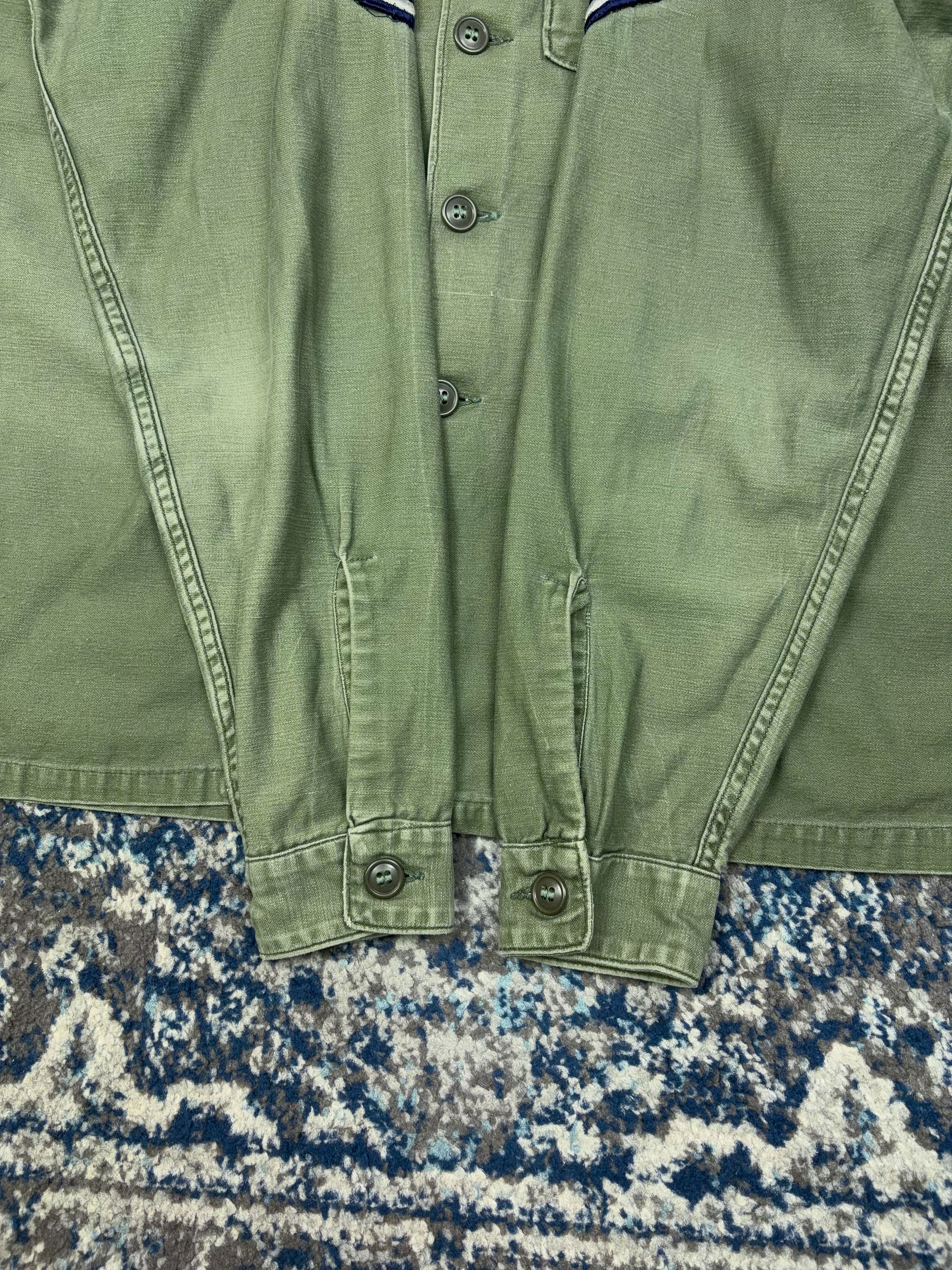 Vintage 60s/70s U.S. Airforce OG-107 Tactical Air Command Fatigue Button Up Shirt Size Large