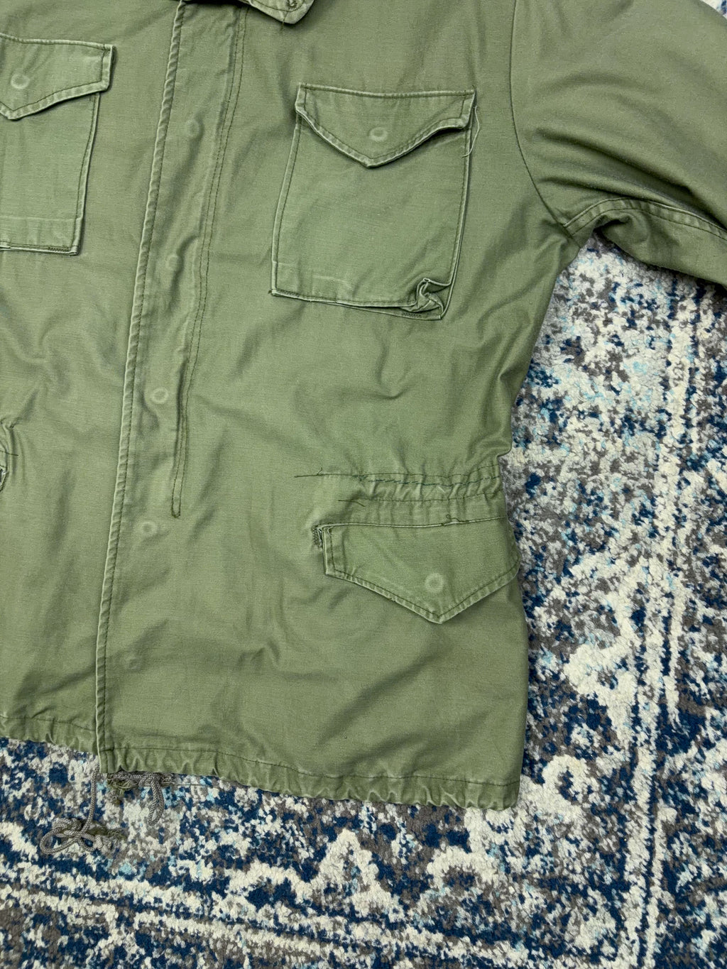 Vintage 70s U.S. Army M-65 Cold Weather Military Field Jacket Size Large