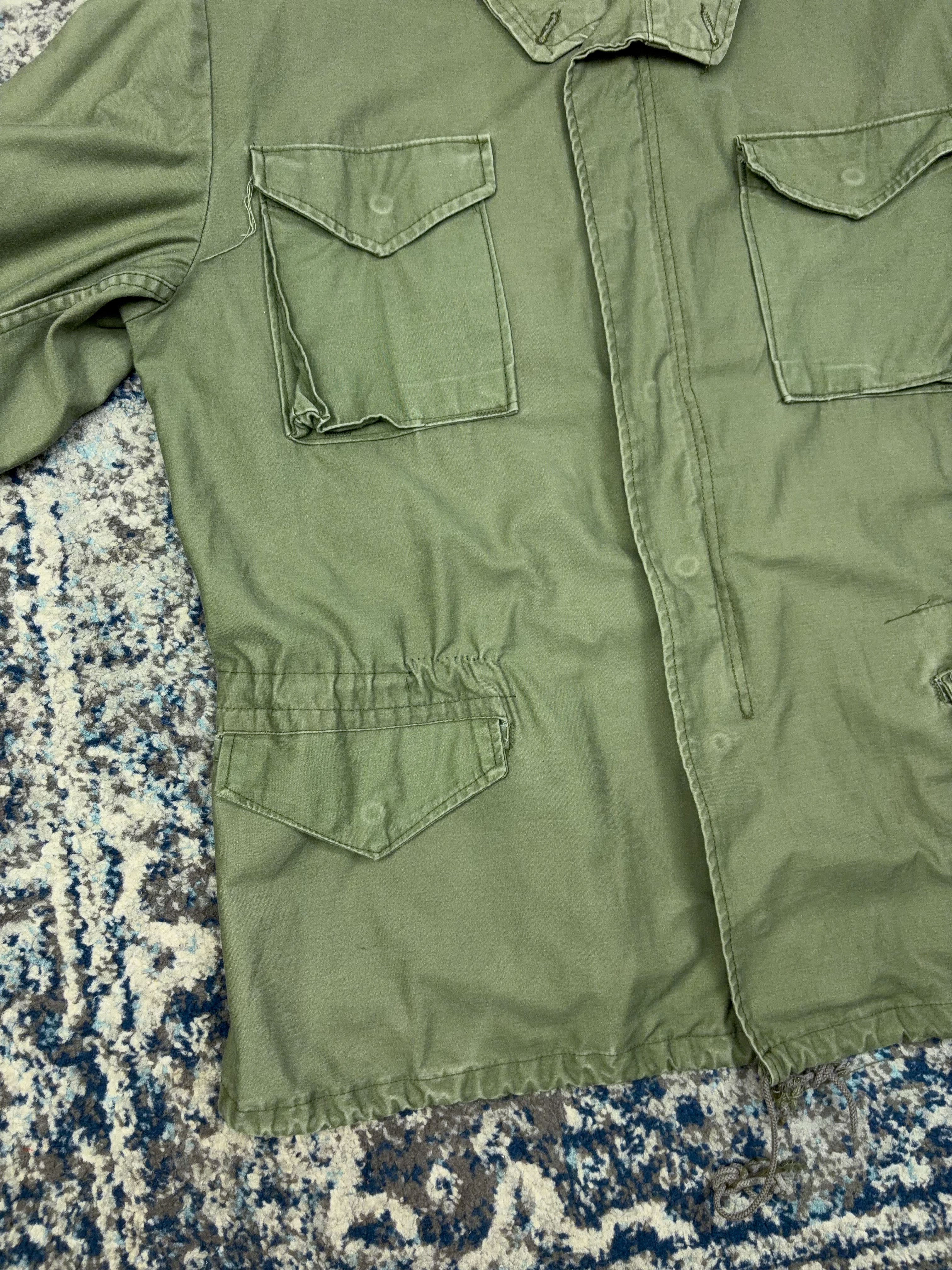 Vintage 70s U.S. Army M-65 Cold Weather Military Field Jacket Size Large