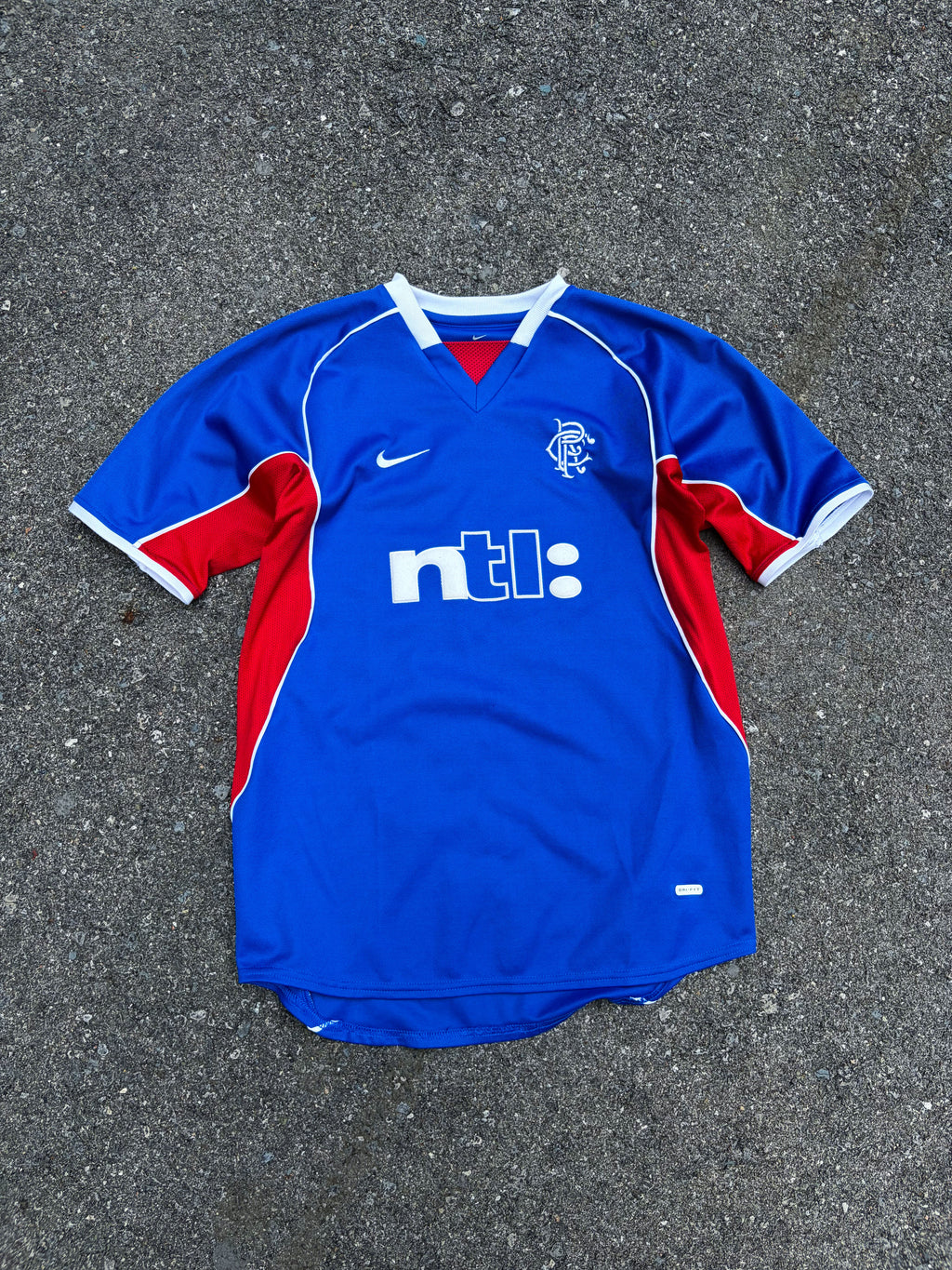 Vintage 01-02 Glascow Rangers Nike Home Soccer Jersey Size XL YOUTH