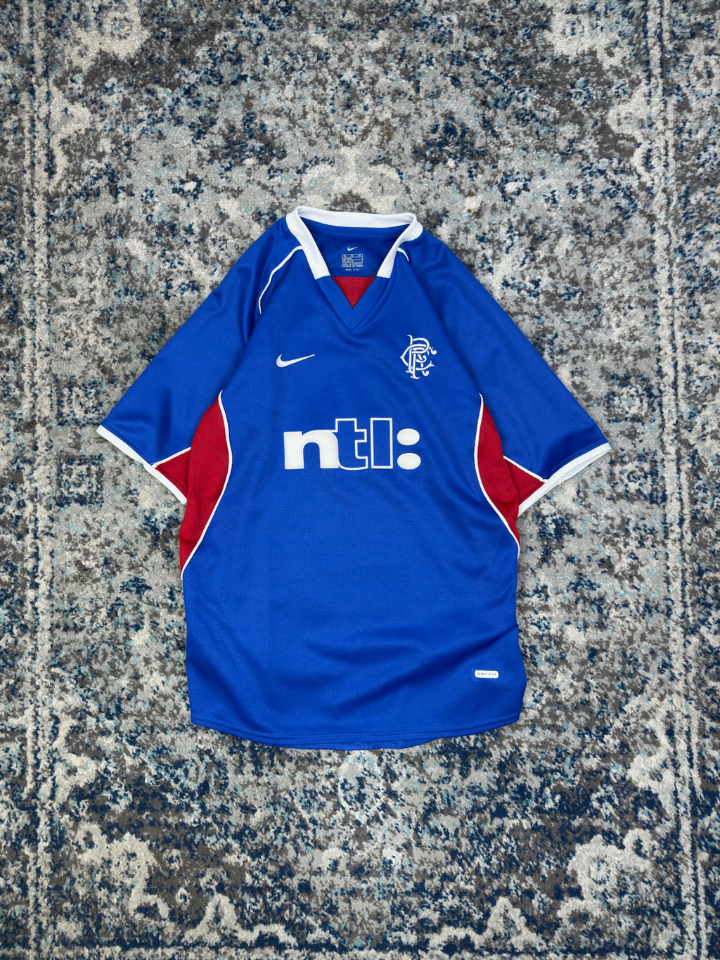 Vintage 01-02 Glascow Rangers Nike Home Soccer Jersey Size XL YOUTH