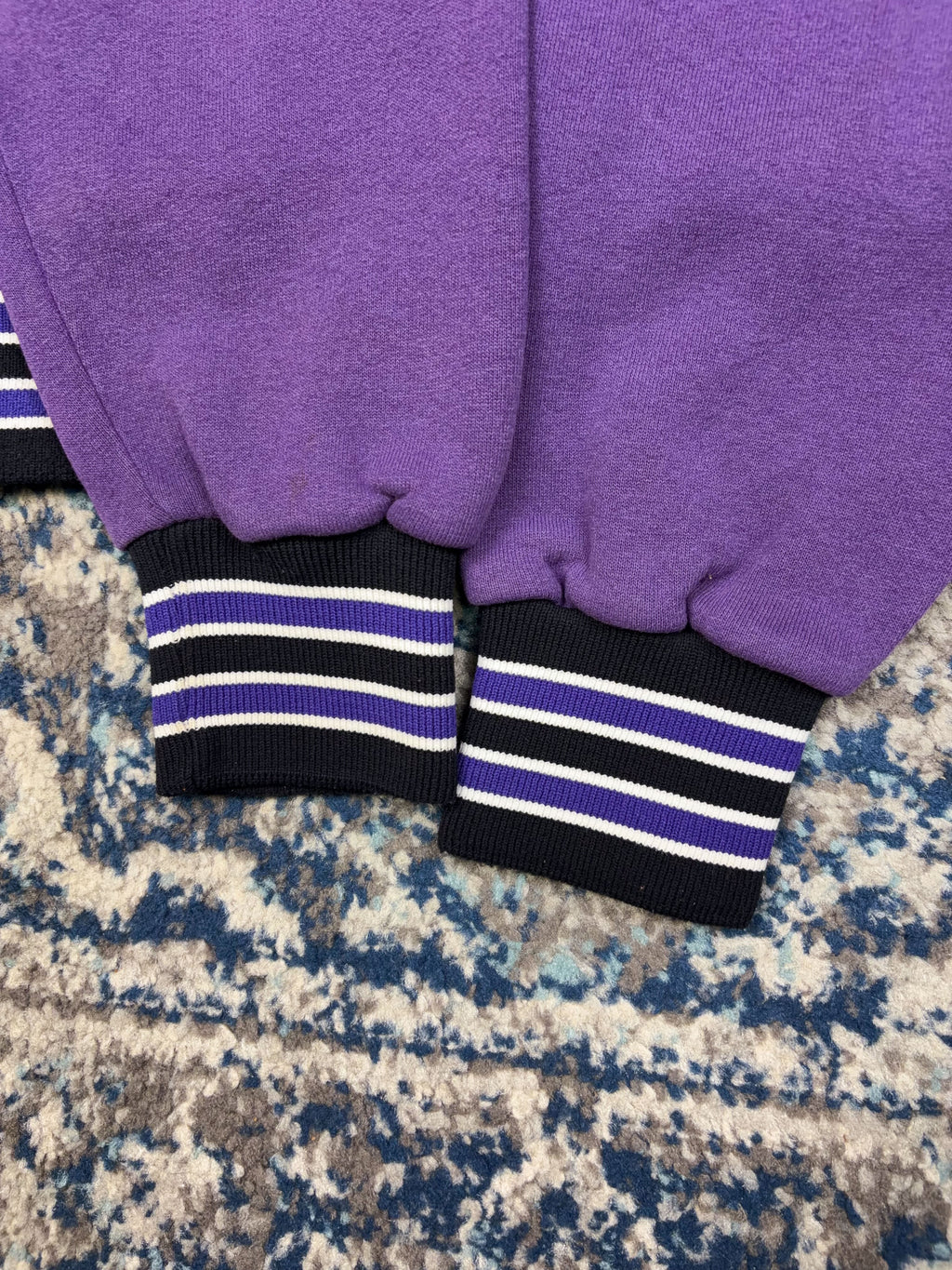Vintage 90s Western Illinois Leathernecks NCAA Arc Spellout Crewneck Sweatshirt Size Large
