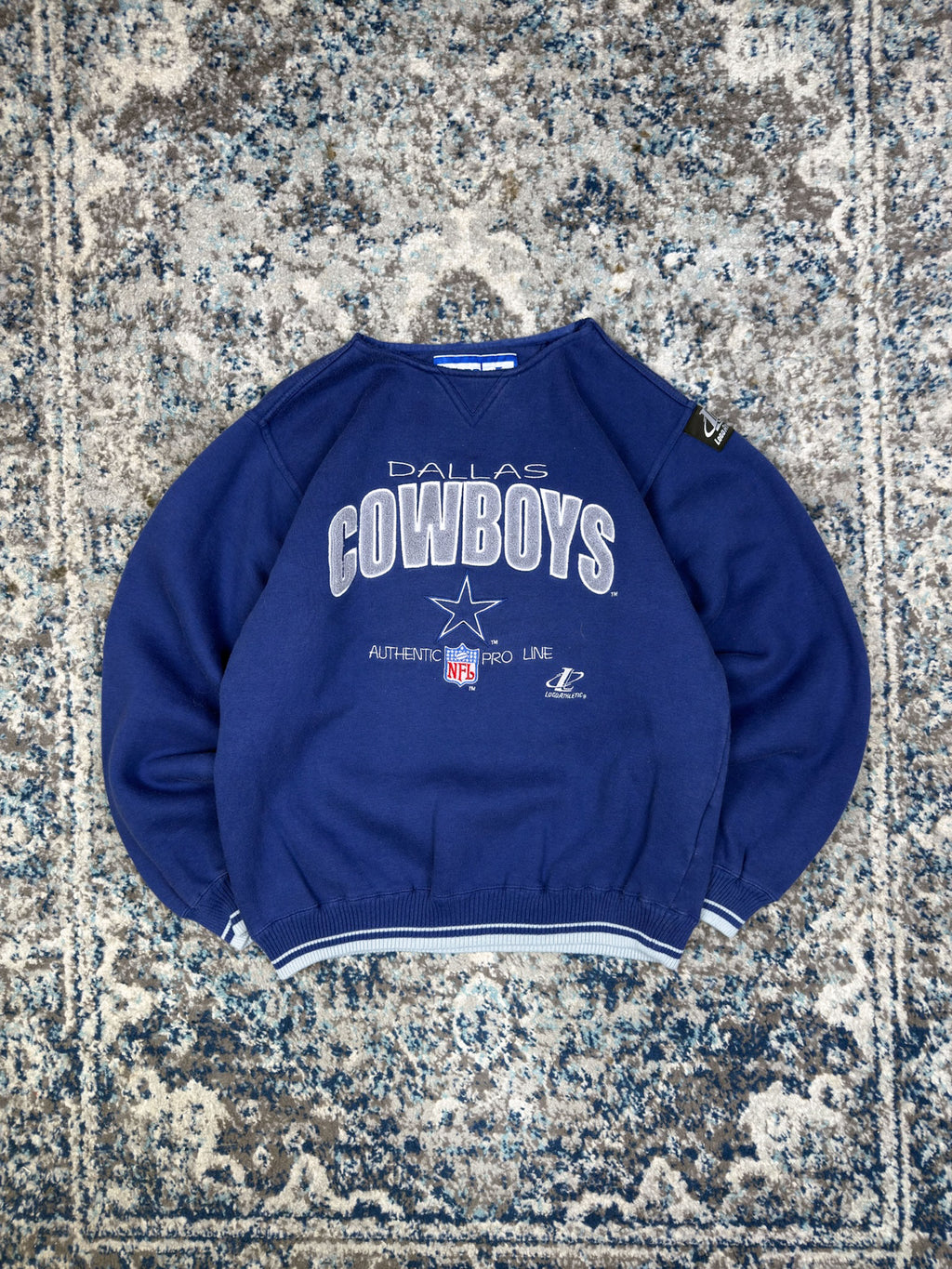 Vintage Dallas Cowboys NFL Embroidered Spellout Crewneck Sweatshirt Size Medium