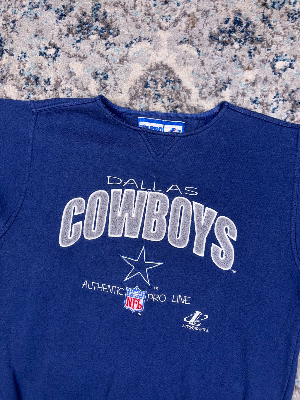 Vintage Dallas Cowboys NFL Embroidered Spellout Crewneck Sweatshirt Size Medium