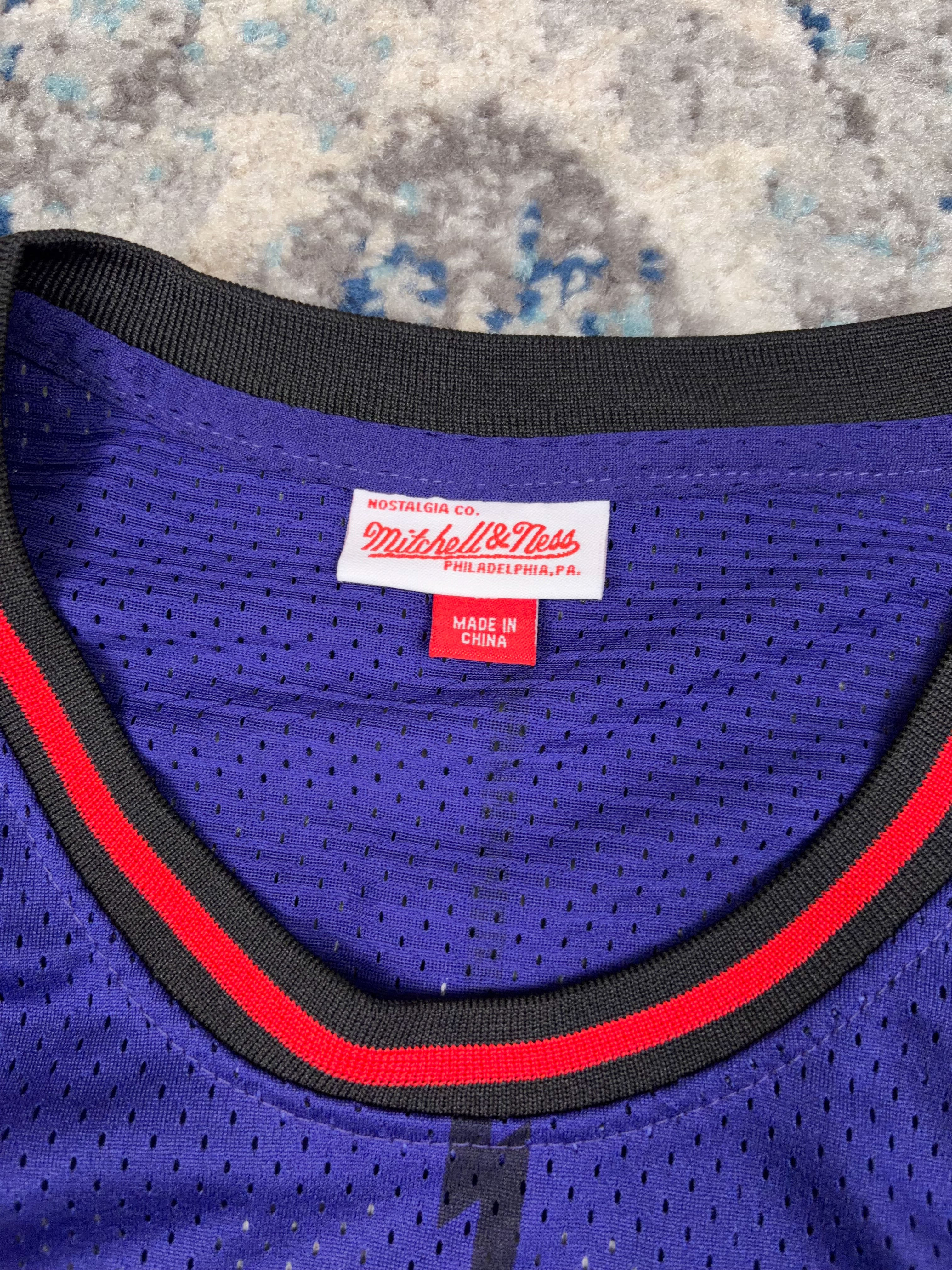 Vintage Vince Carter #15 Toronto Raptors NBA Throwback Basketball Jersey Size Large