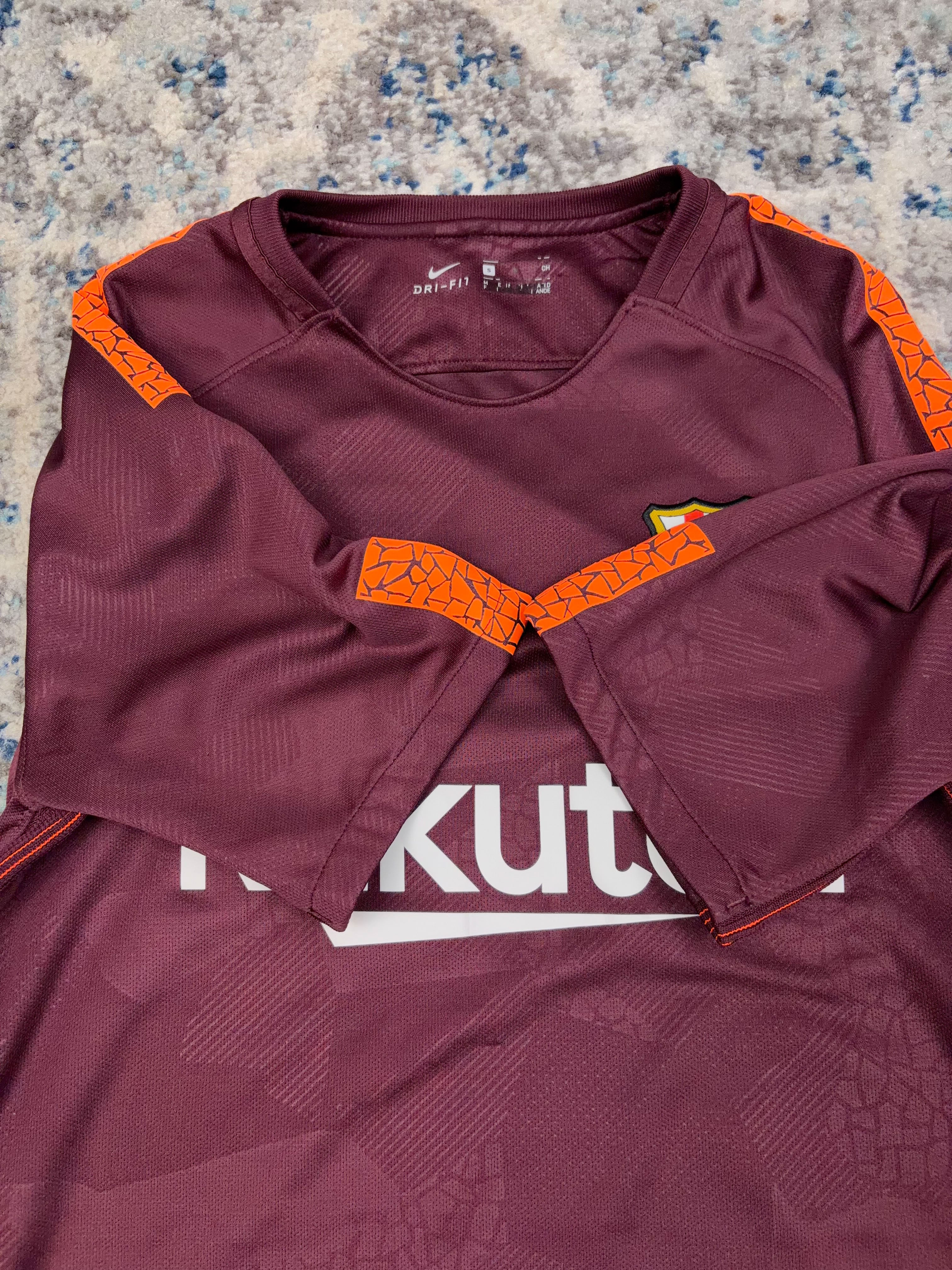 2017 FC Barcelona Nike Third Soccer Jersey Size Small