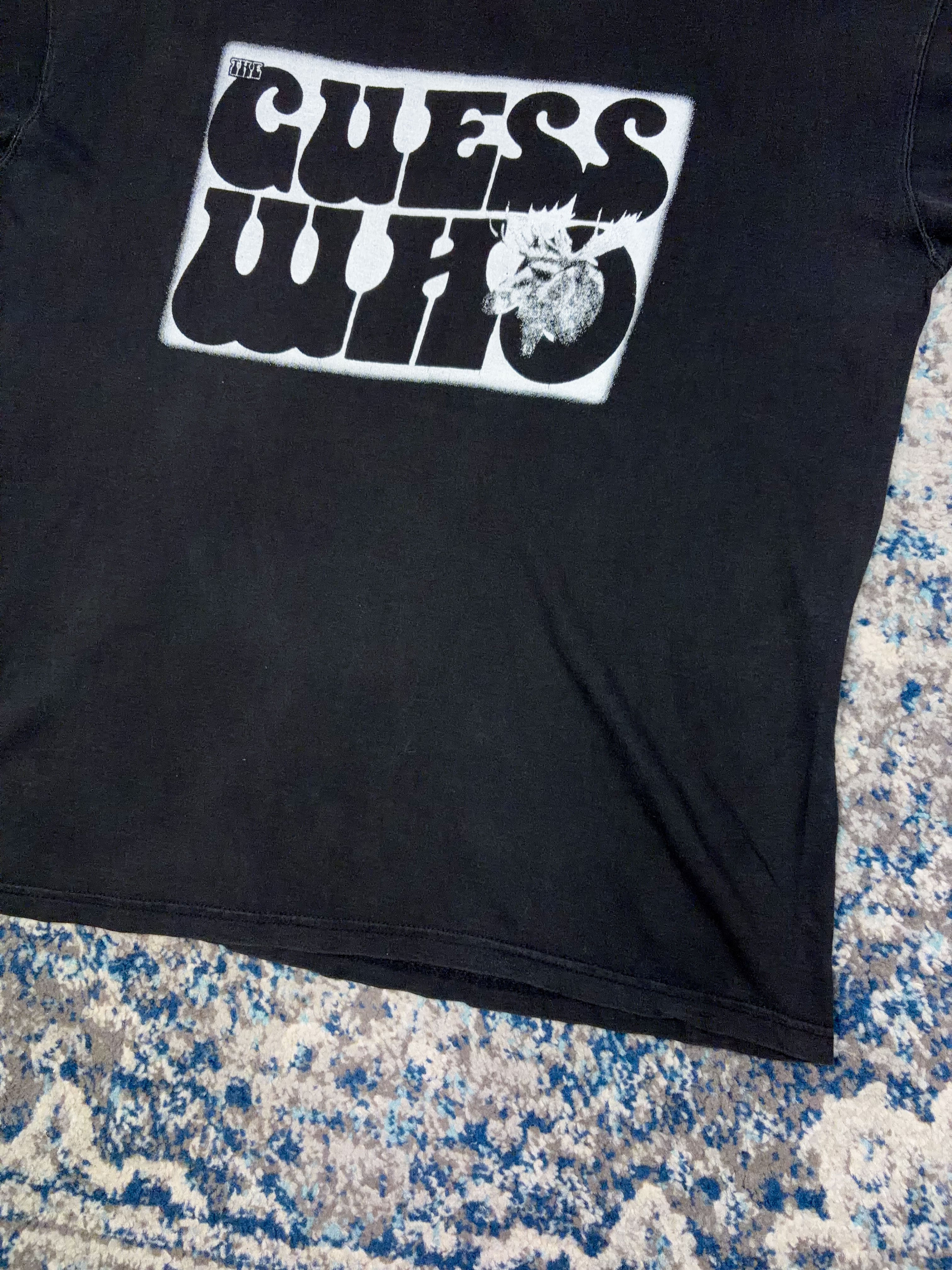 Vintage 2000 The Guess Who Runnin Bach Thru Canada Music Tour T-Shirt Size XL