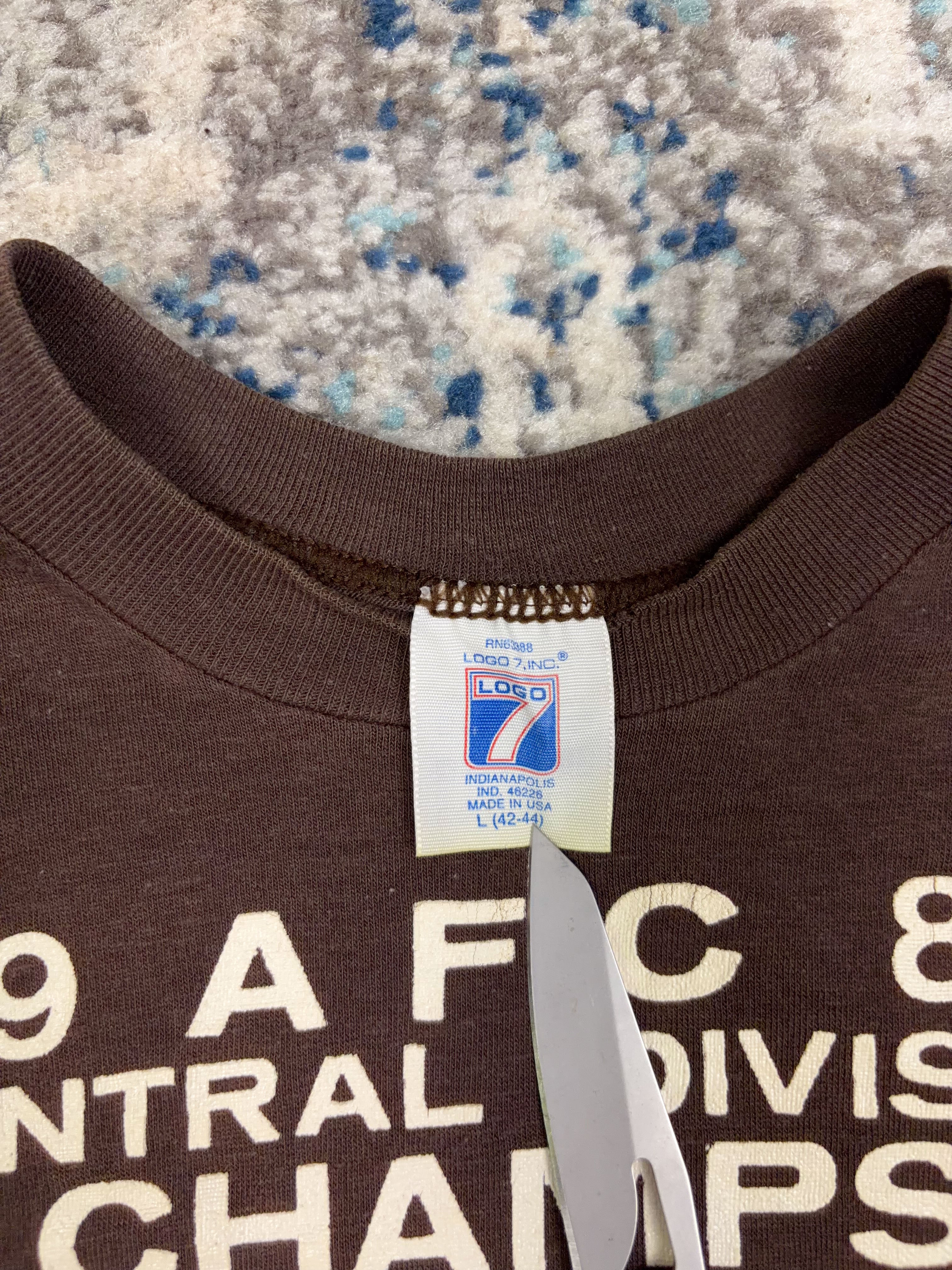 Vintage 1987 Cleveland Browns NFL Helmet Graphic Spellout T-Shirt Size Large