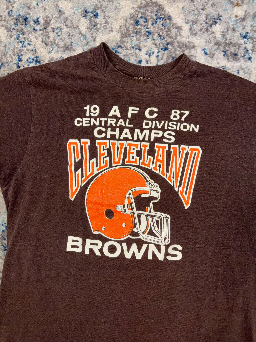 Vintage 1987 Cleveland Browns NFL Helmet Graphic Spellout T-Shirt Size Large