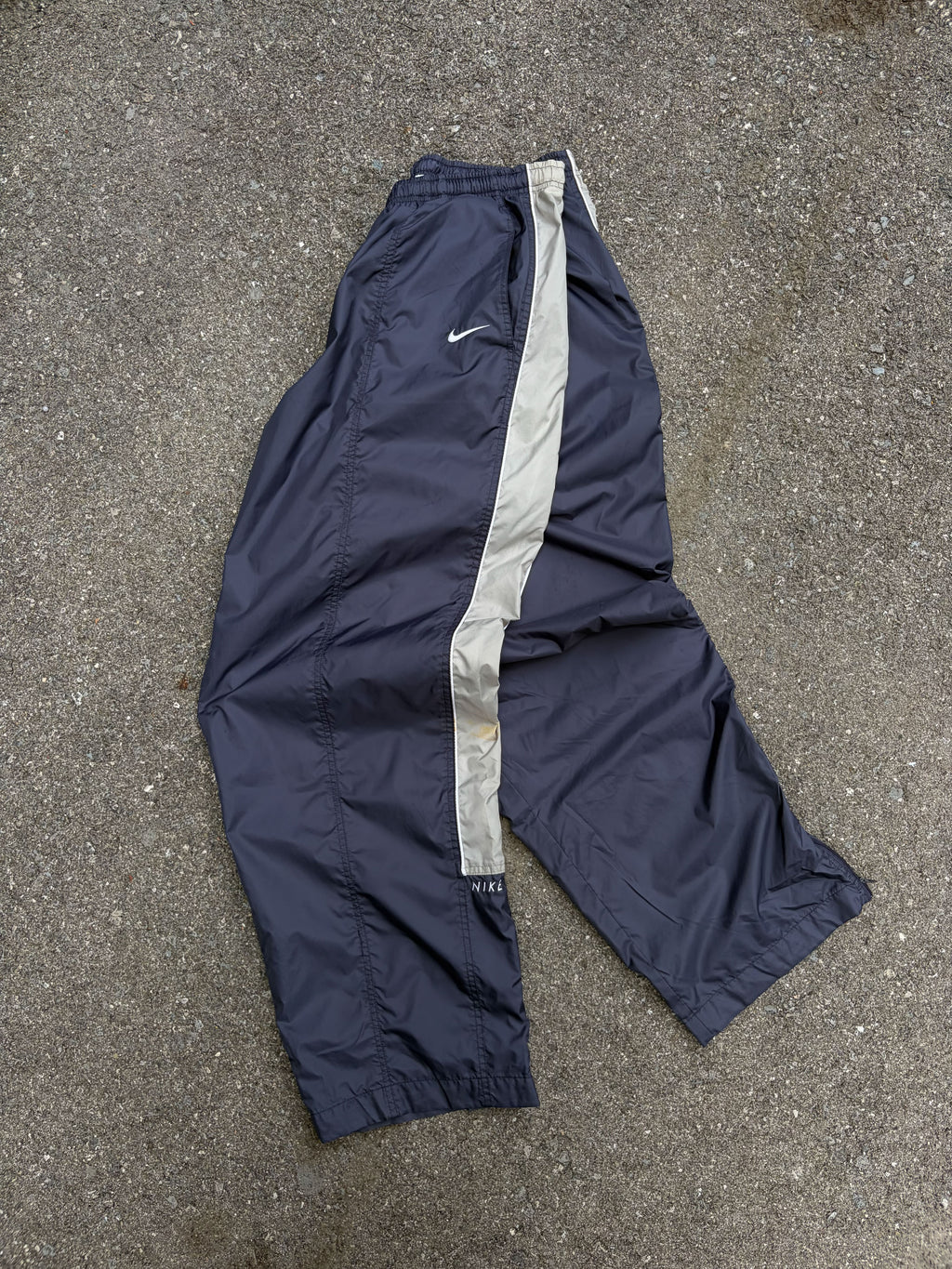Vintage Nike Embroidered Mini Swoosh Mesh Lined Windbreaker Pants Size 2XL