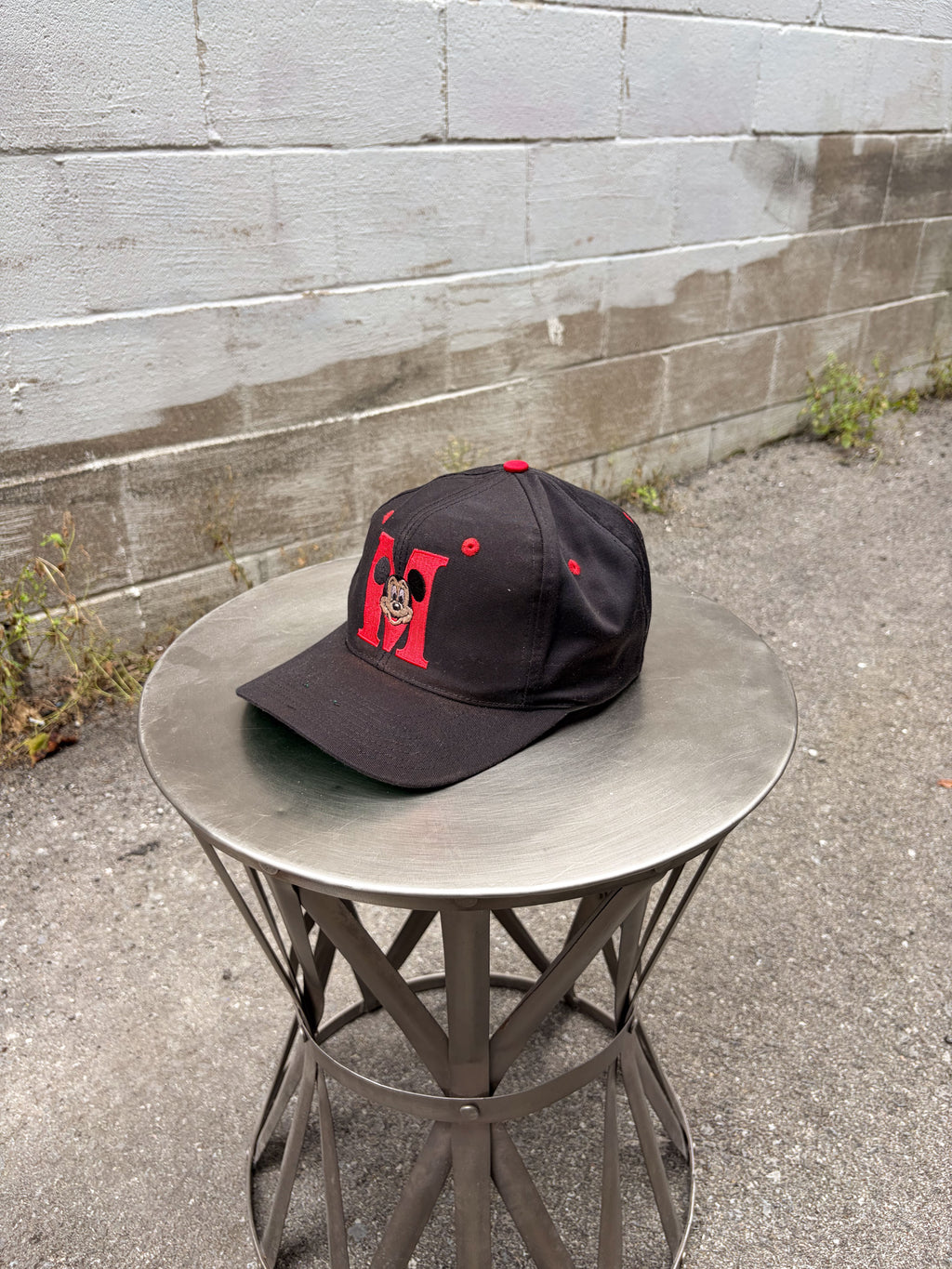 Vintage Mickey Mouse Disney Mascot Embroidered Graphic Snapback Hat OSFA