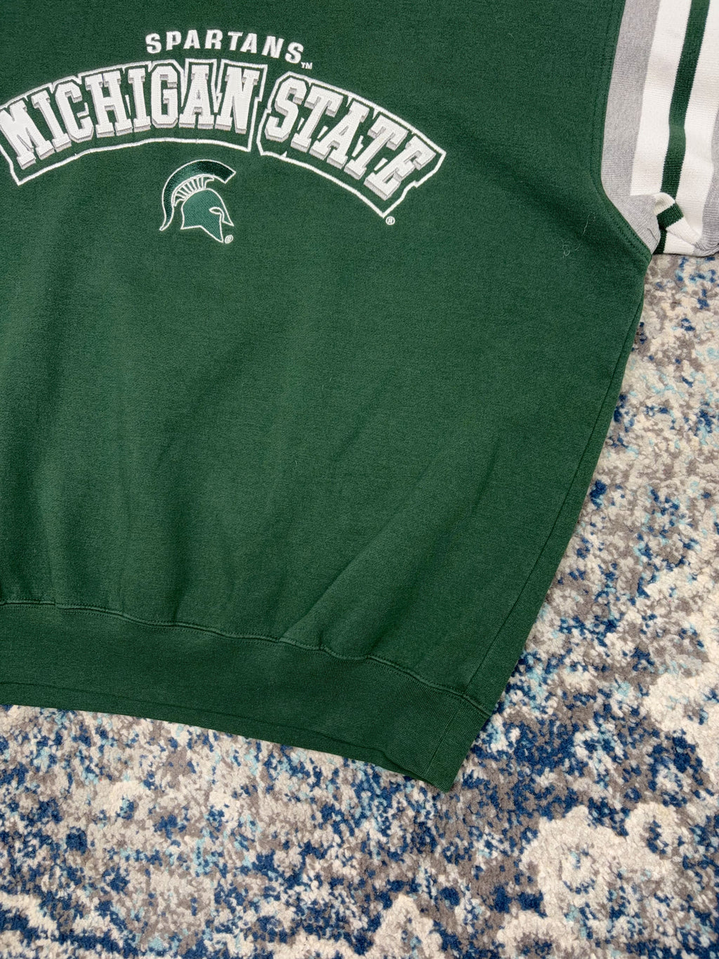 Vintage Michigan State Spartans NCAA Embroidered Spellout Striped Crewneck Sweatshirt Size Large