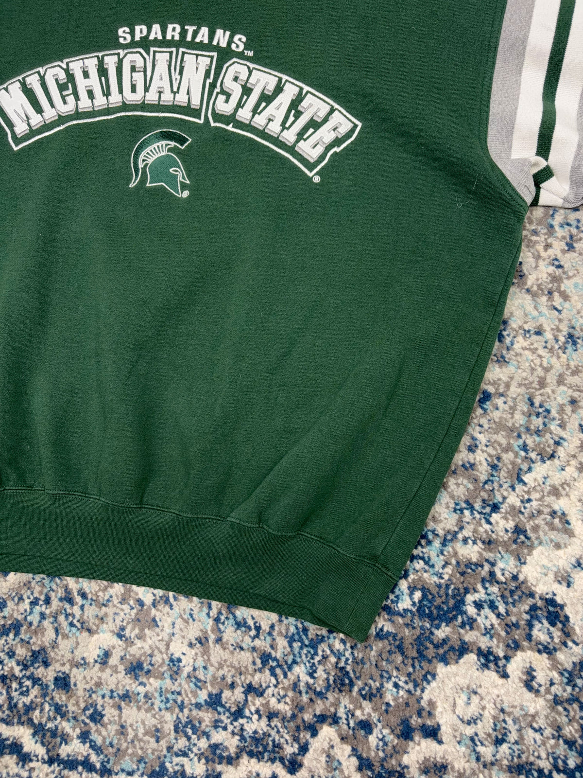 Vintage Michigan State Spartans NCAA Embroidered Spellout Striped Crewneck Sweatshirt Size Large