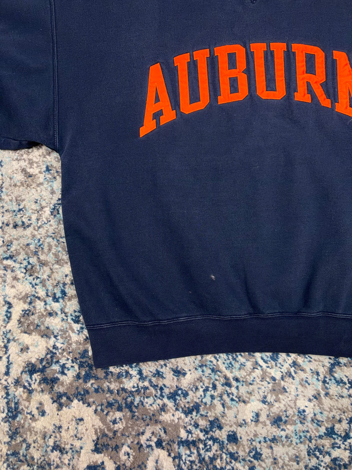 Vintage 90s Auburn Tigers NCAA Embroiderd Arc Spellout Sweatshirt Size Large
