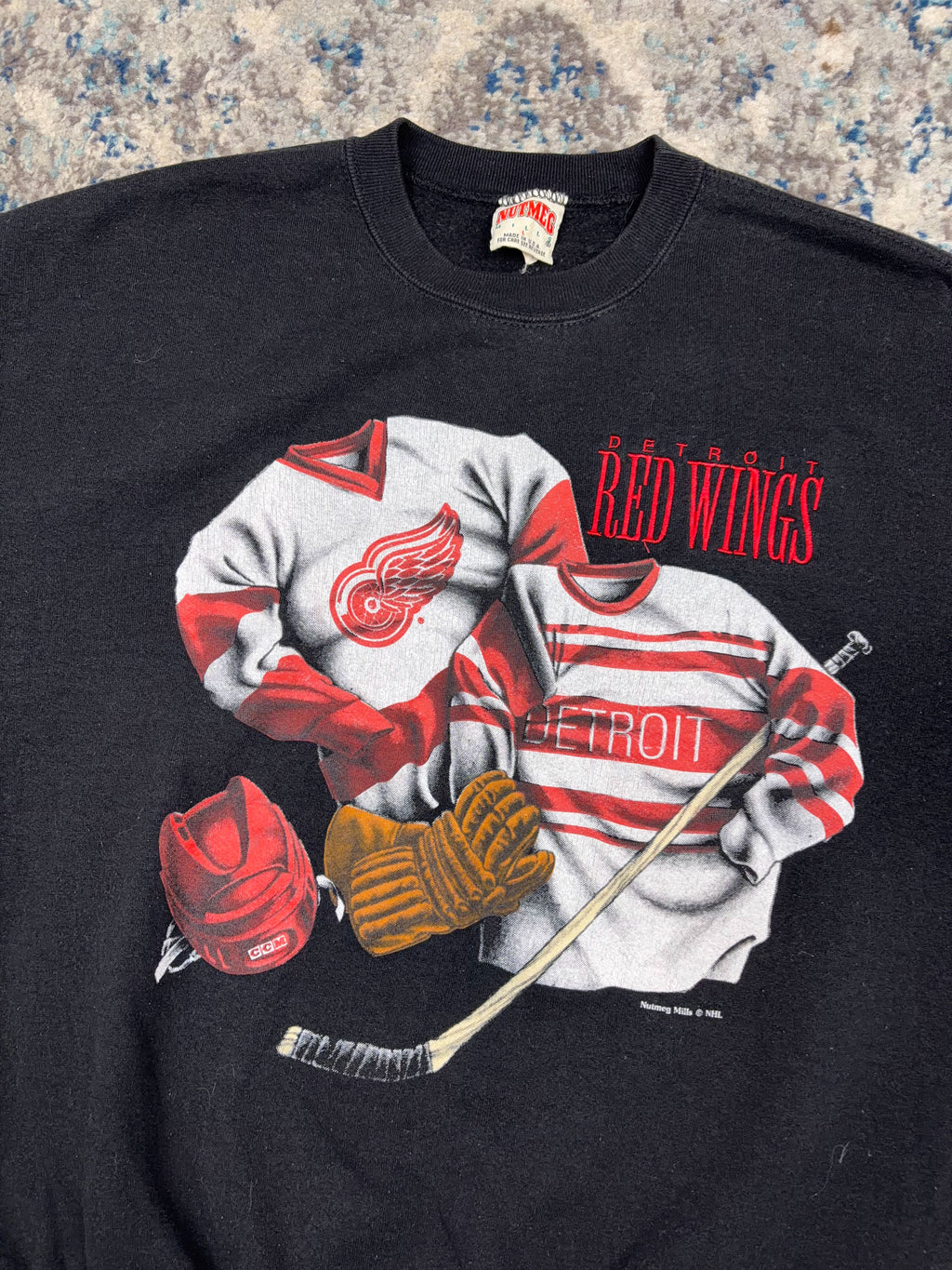 Vintage 90s Detroit Red Wings NHL Embroidered Spellout Jersey Graphic Sweatshirt Size Large