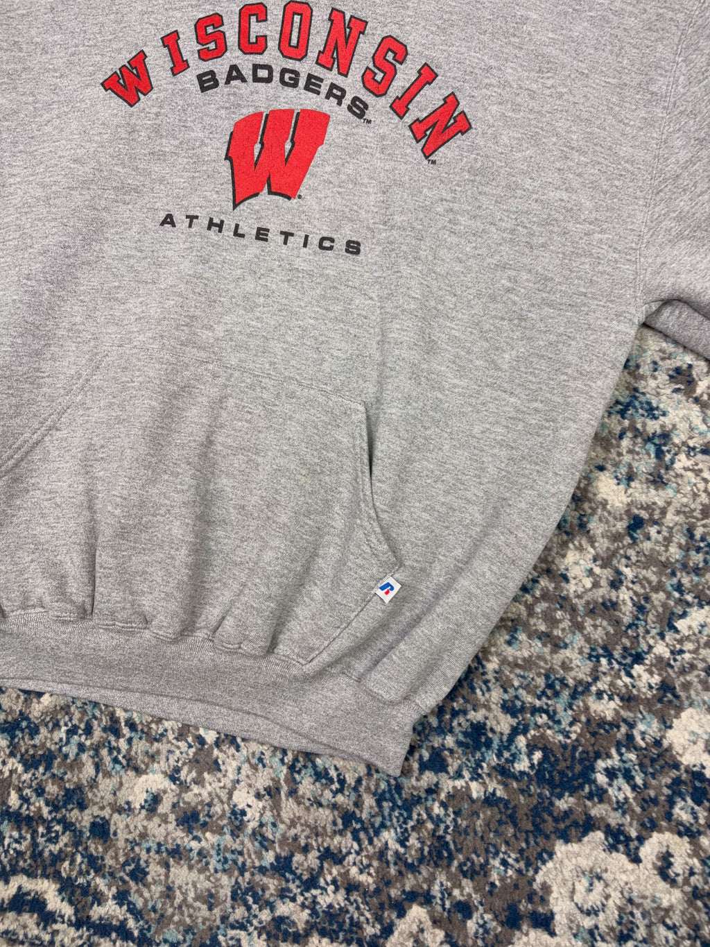 Vintage Wisconsin Badgers NCAA Athletics Spellout Graphic Hooded Sweatshirt Size XL