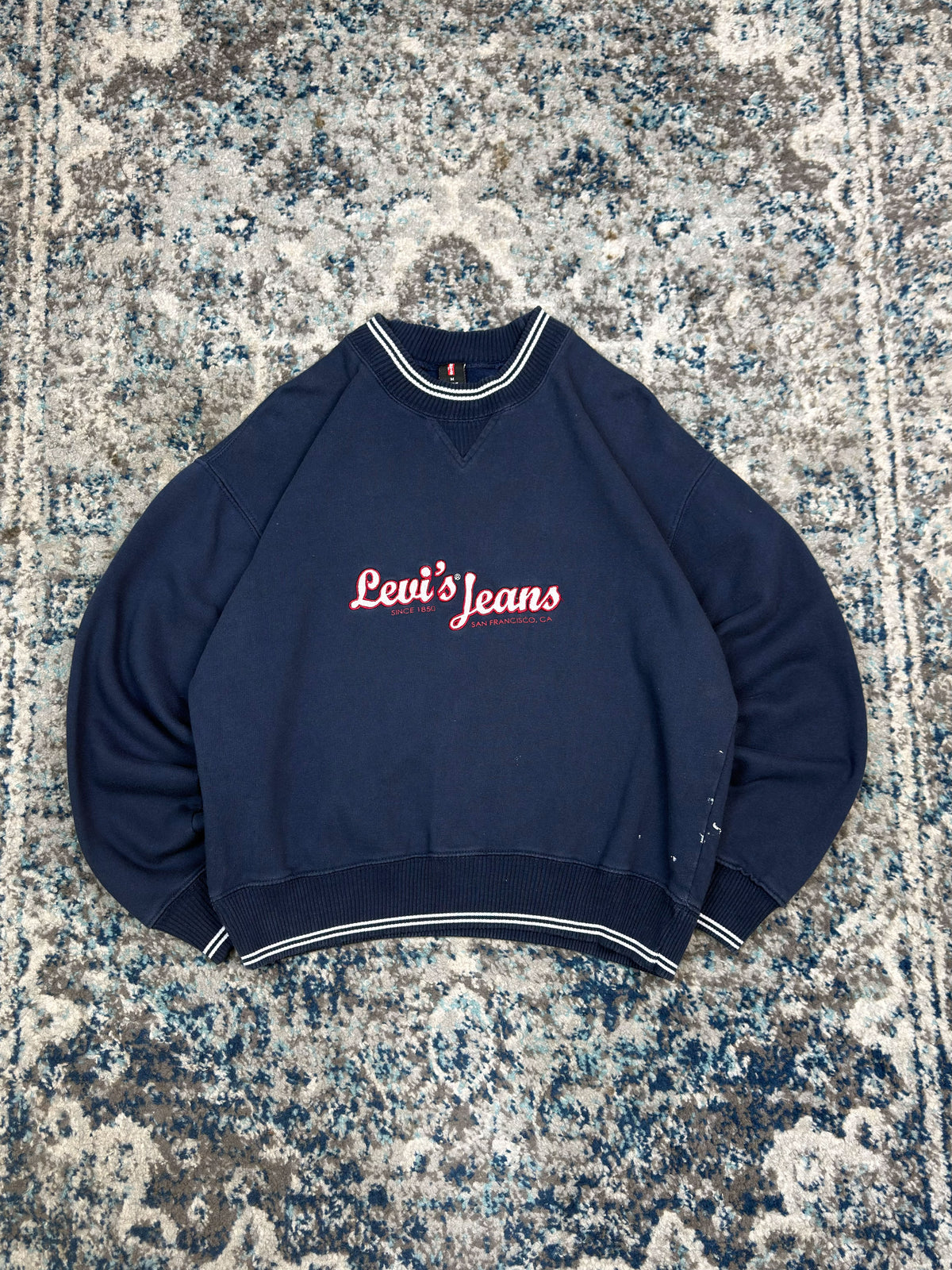 Vintage Levis Jeans Embroidered Script Spellout Crewneck Sweatshirt Size Medium