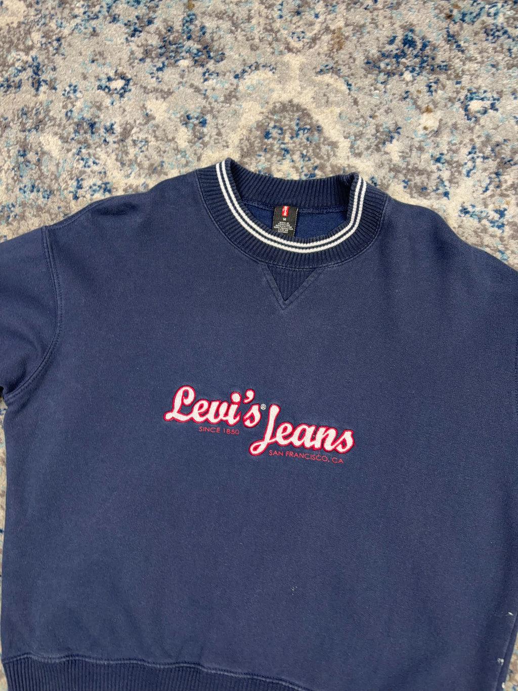Vintage Levis Jeans Embroidered Script Spellout Crewneck Sweatshirt Size Medium