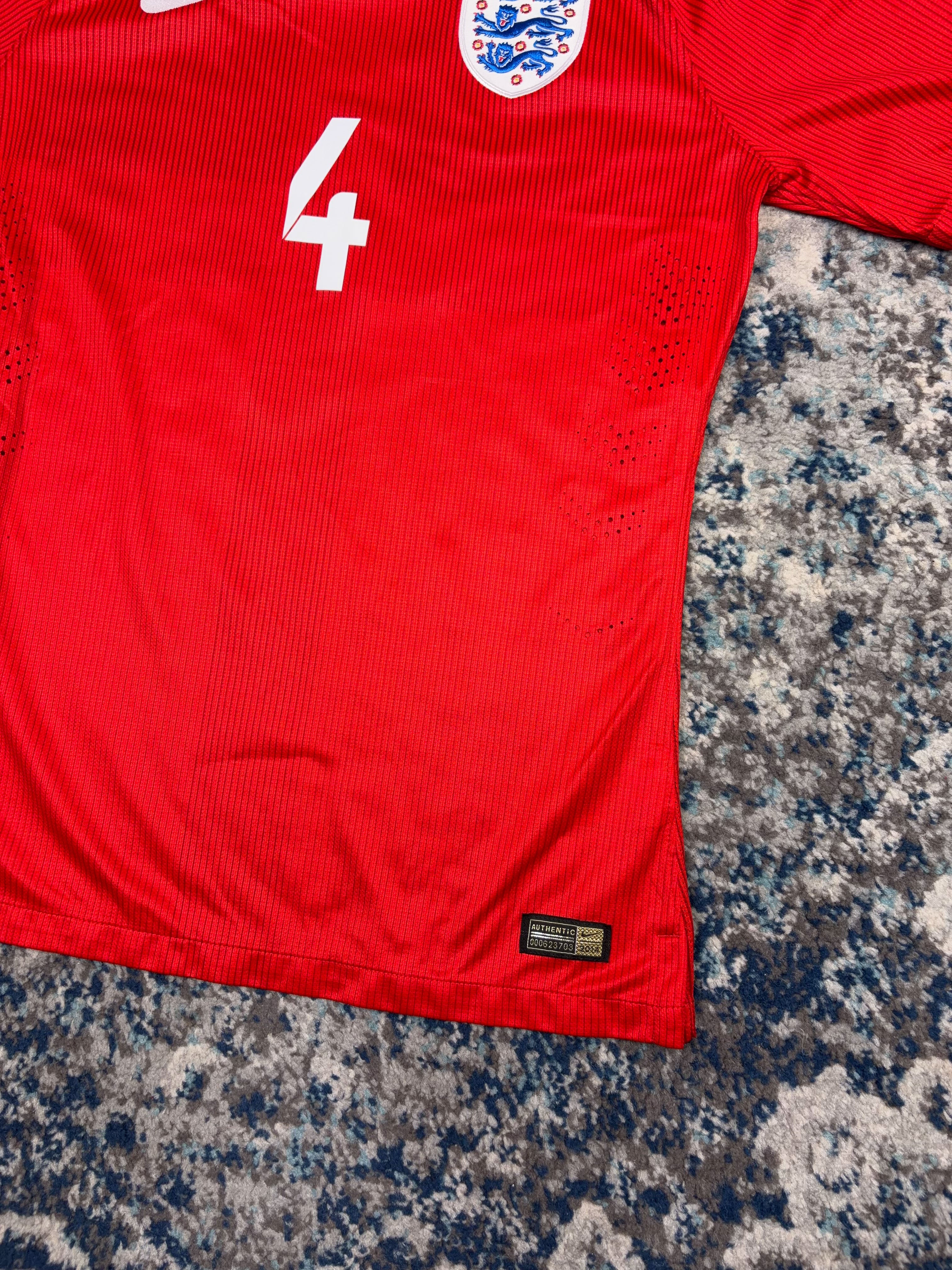 2014-15 Steven Gerrard #4 England FC Away Nike Lion Crest Football Jersey Size Medium