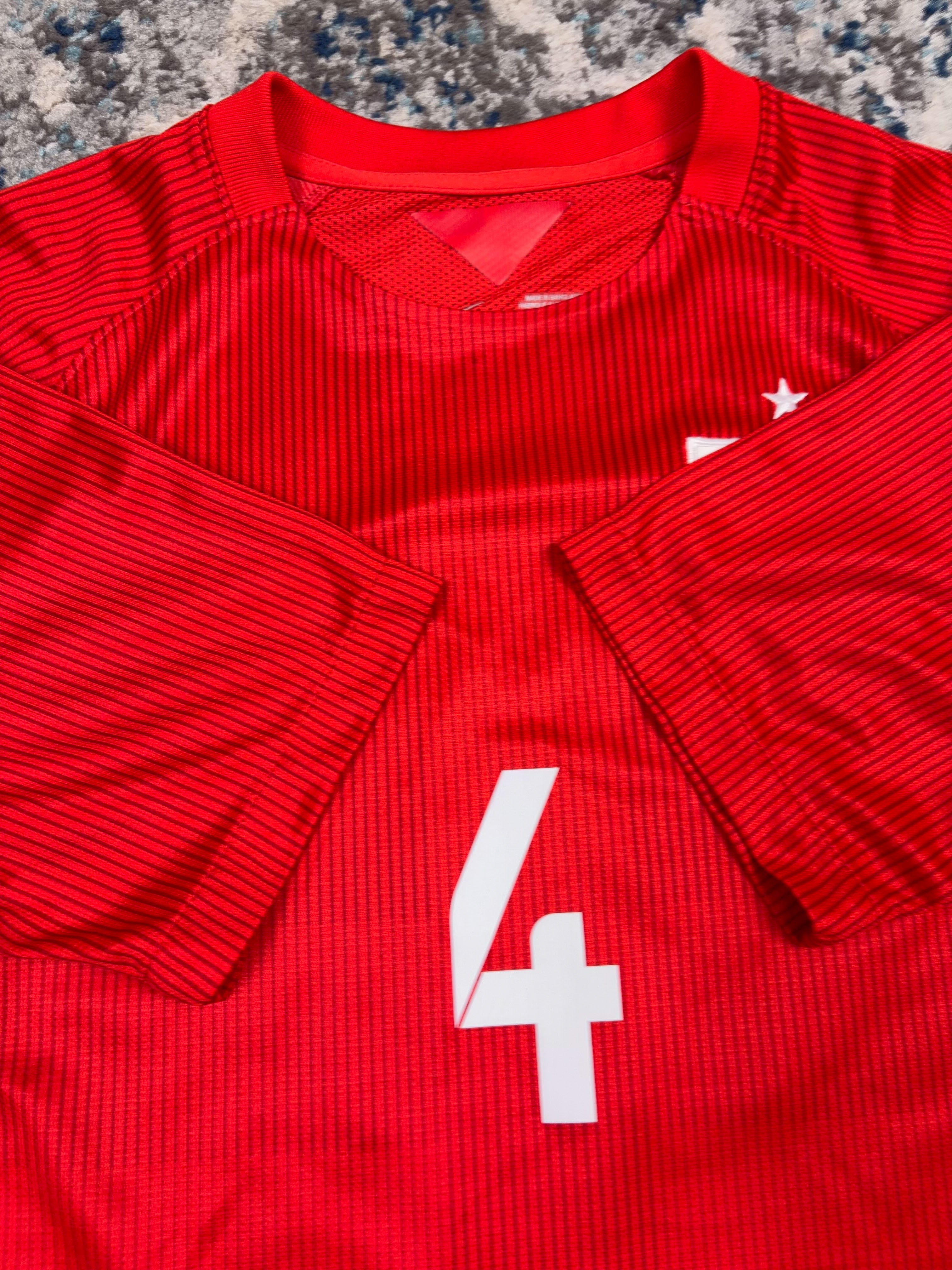 2014-15 Steven Gerrard #4 England FC Away Nike Lion Crest Football Jersey Size Medium
