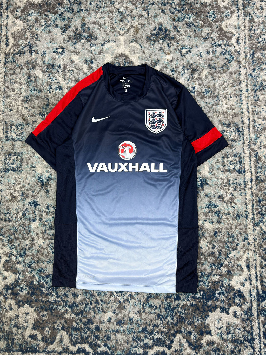 2013-14 England FC Nike Training Three Lion Crest Soccer Jersey Size Medium