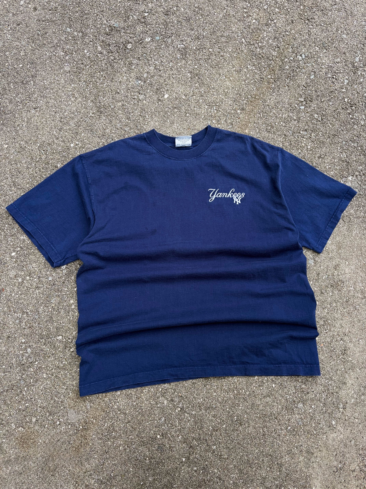 Vintage New York Yankees MLB Embroidered Logo Script T-Shirt Size XL