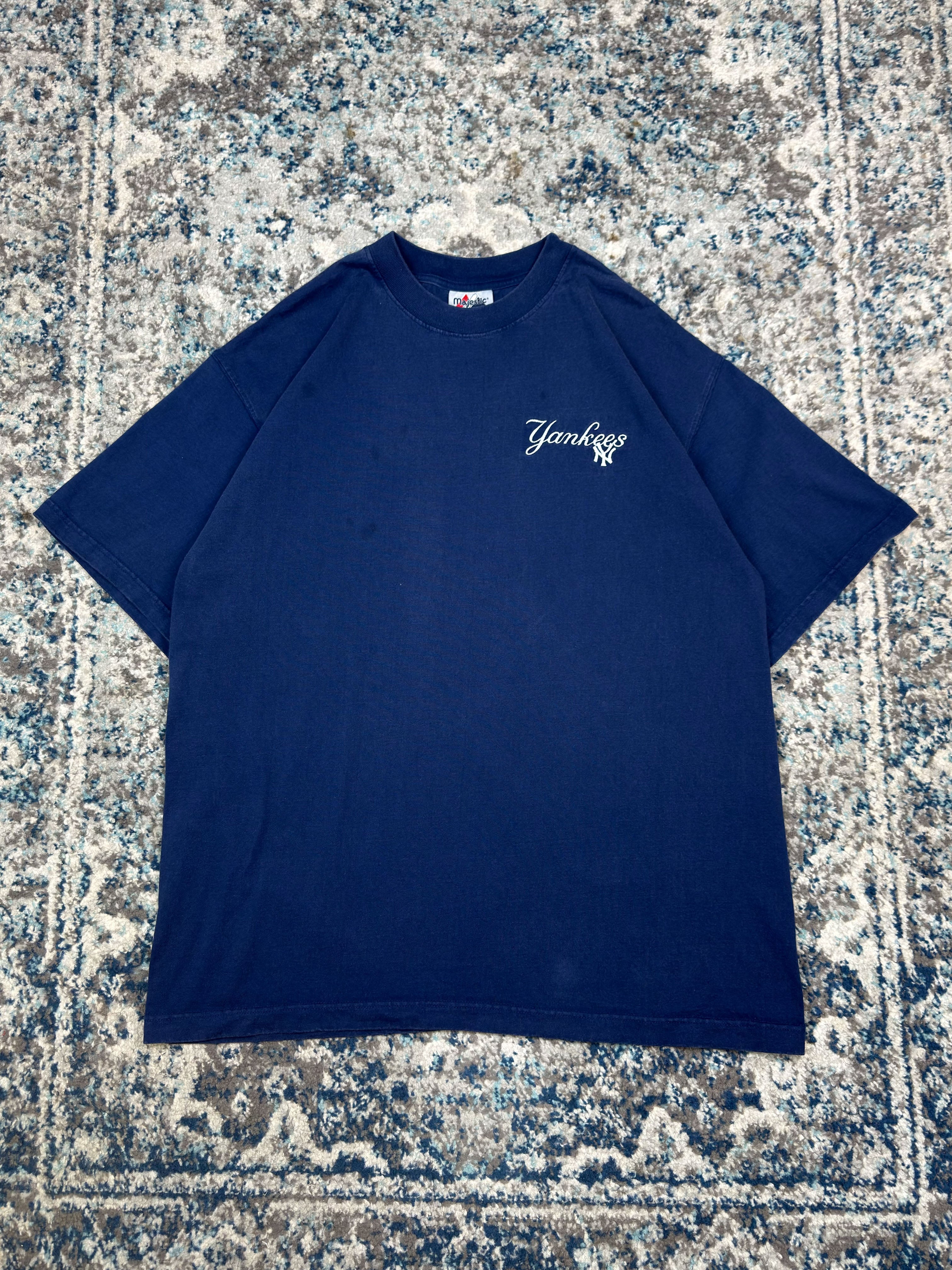 Vintage New York Yankees MLB Embroidered Logo Script T-Shirt Size XL