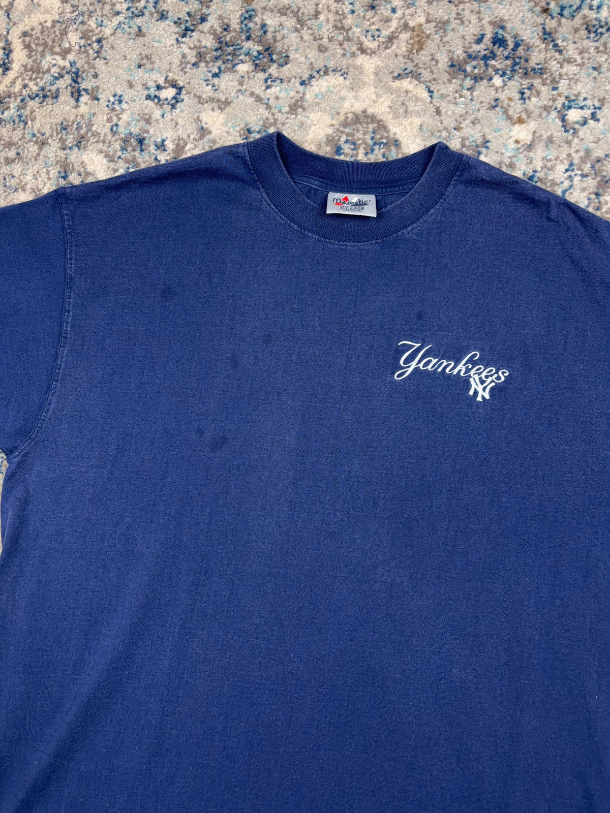 Vintage New York Yankees MLB Embroidered Logo Script T-Shirt Size XL