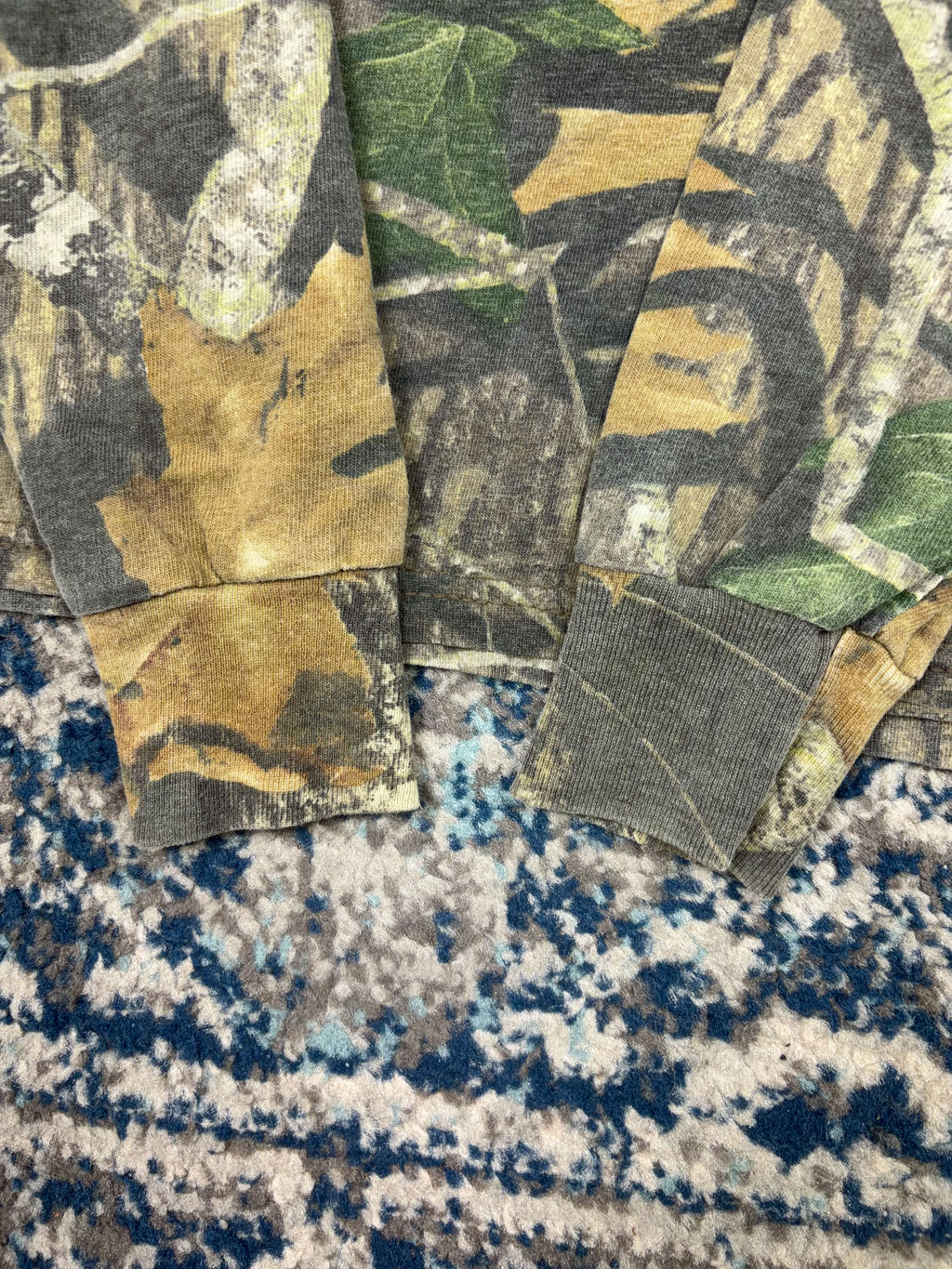 Vintage Jerzees Outdoors Mossy Oak Breakup Camo Long Sleeve T-Shirt Size XL