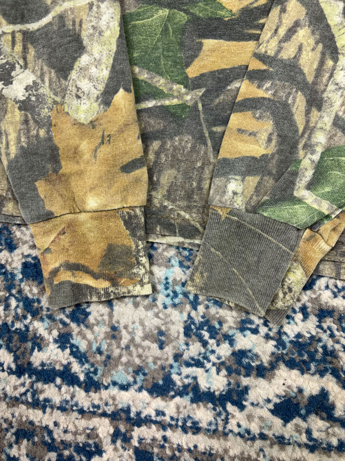 Vintage Jerzees Outdoors Mossy Oak Breakup Camo Long Sleeve T-Shirt Size XL