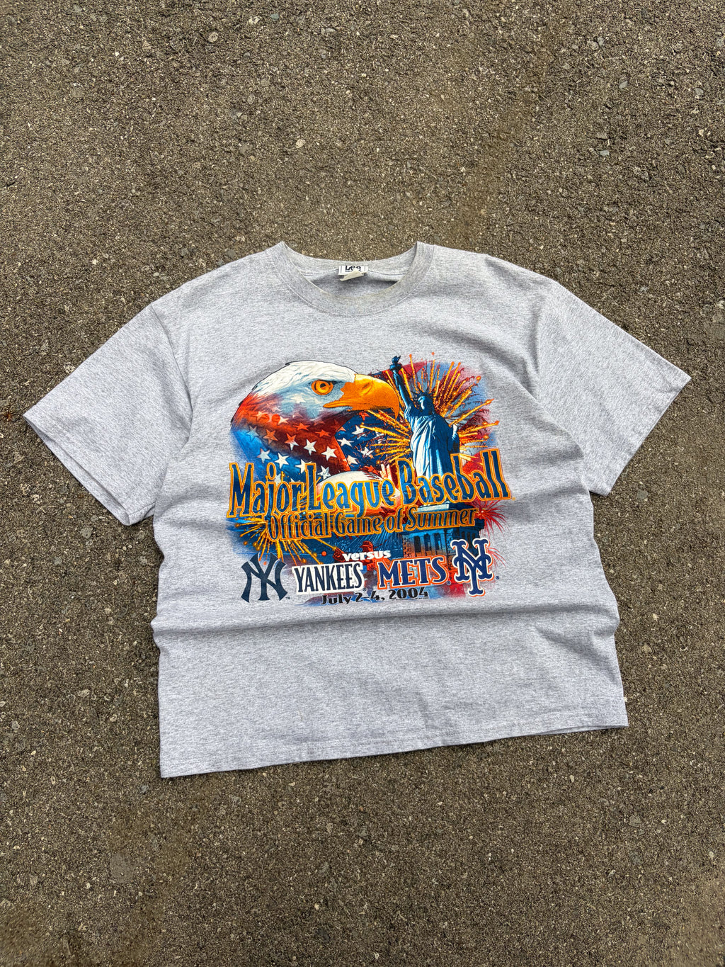 Vintage 2004 Yankees Vs Mets MLB Official Game Of Summer T-Shirt Size Large