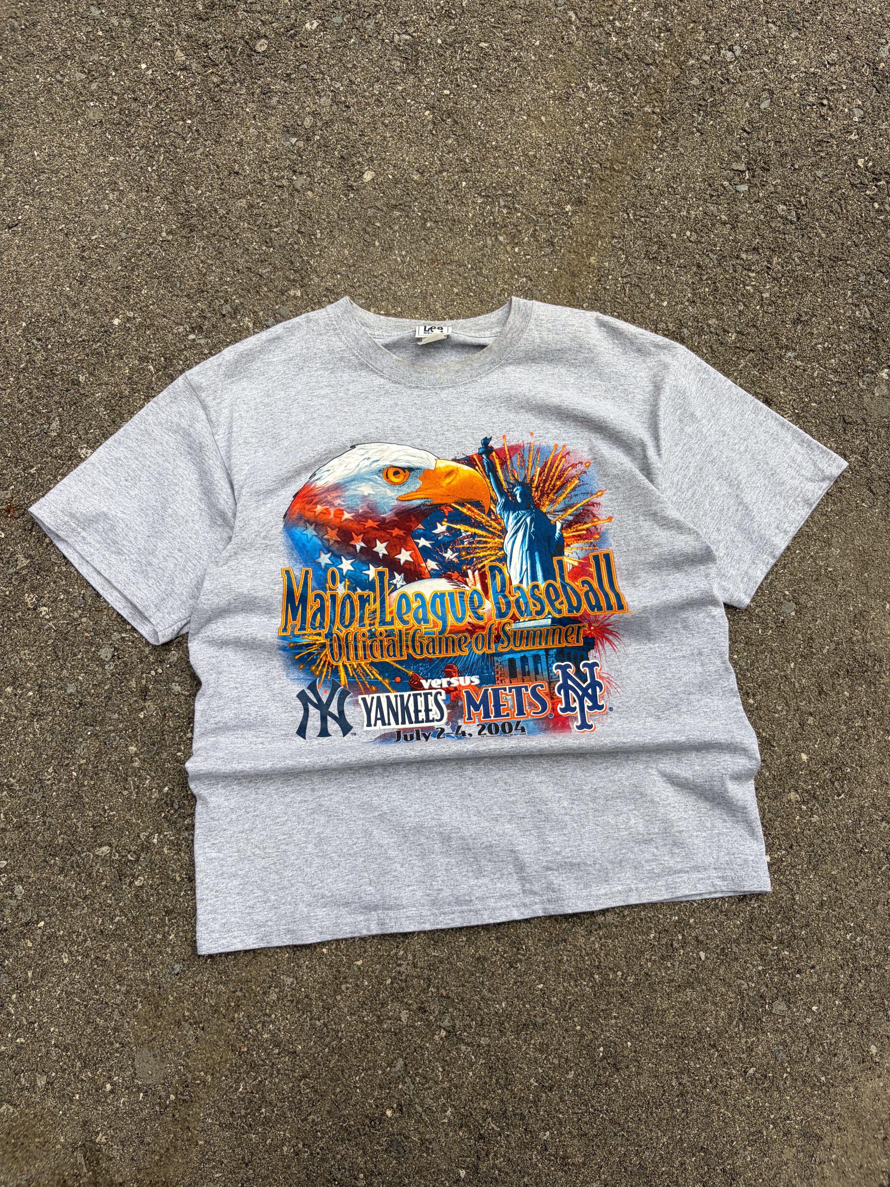 Vintage 2004 Yankees Vs Mets MLB Official Game Of Summer T-Shirt Size Large