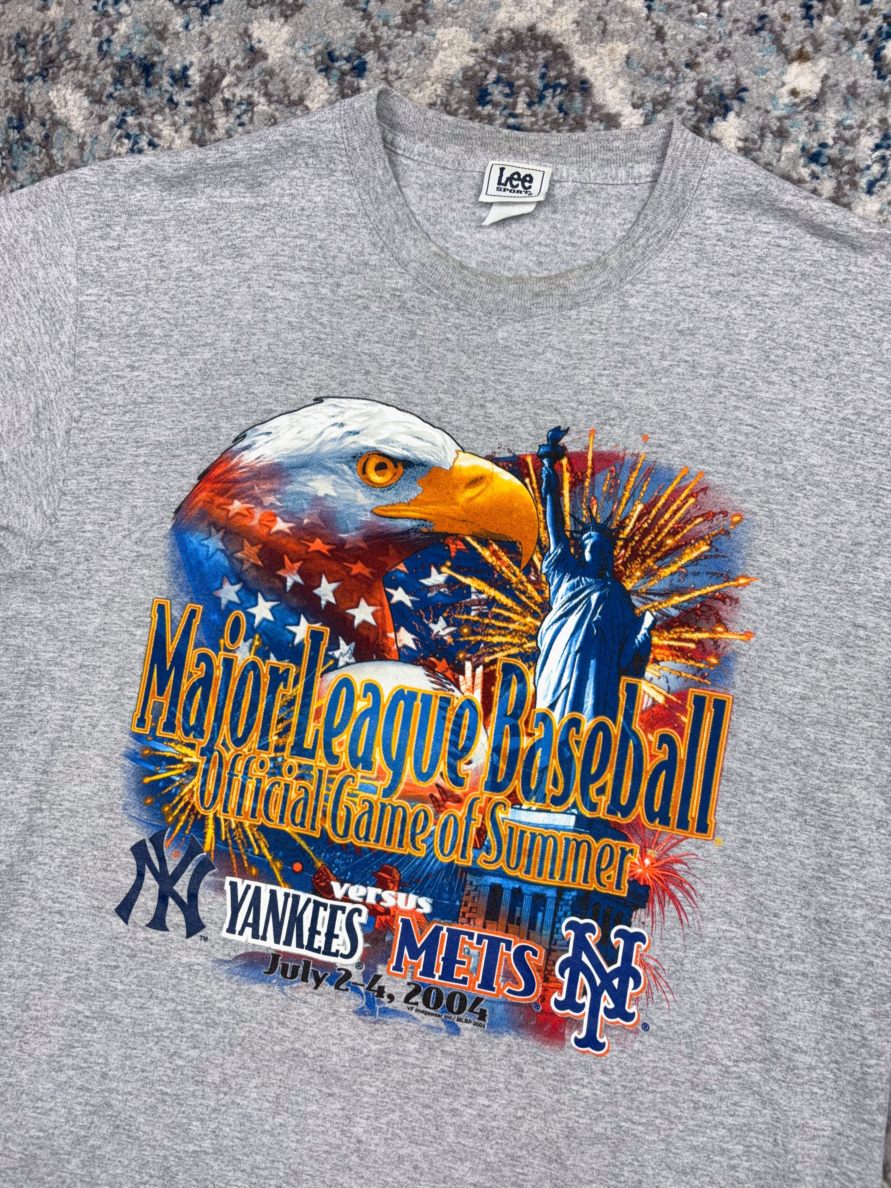 Vintage 2004 Yankees Vs Mets MLB Official Game Of Summer T-Shirt Size Large