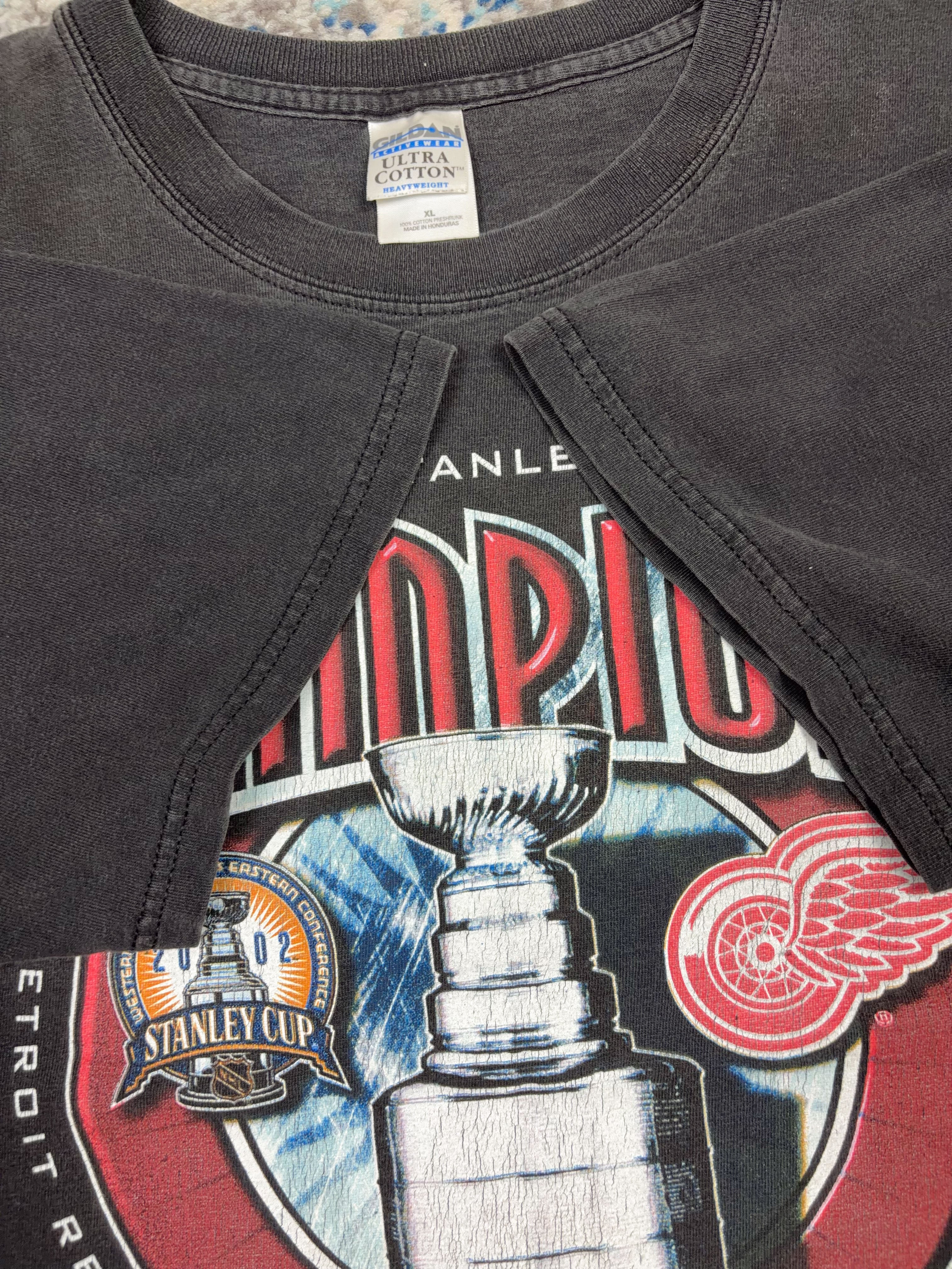 Vintage 2002 Detroit Red Wings NHL Stanley Cup Champions T-Shirt Size XL