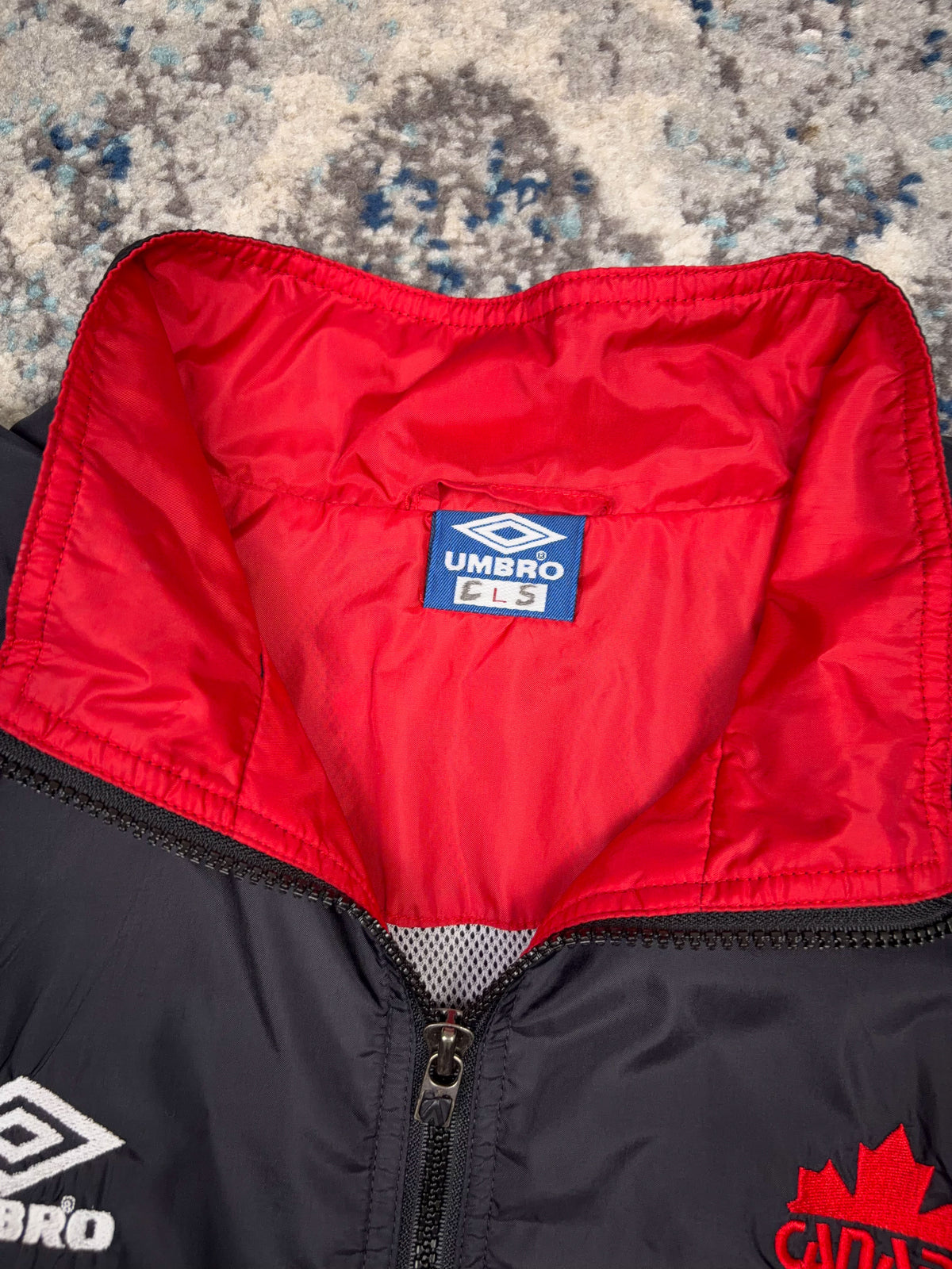 Vintage Canada National Team Umbro Sleeve Ribbon Full Zip Jacket Size Large