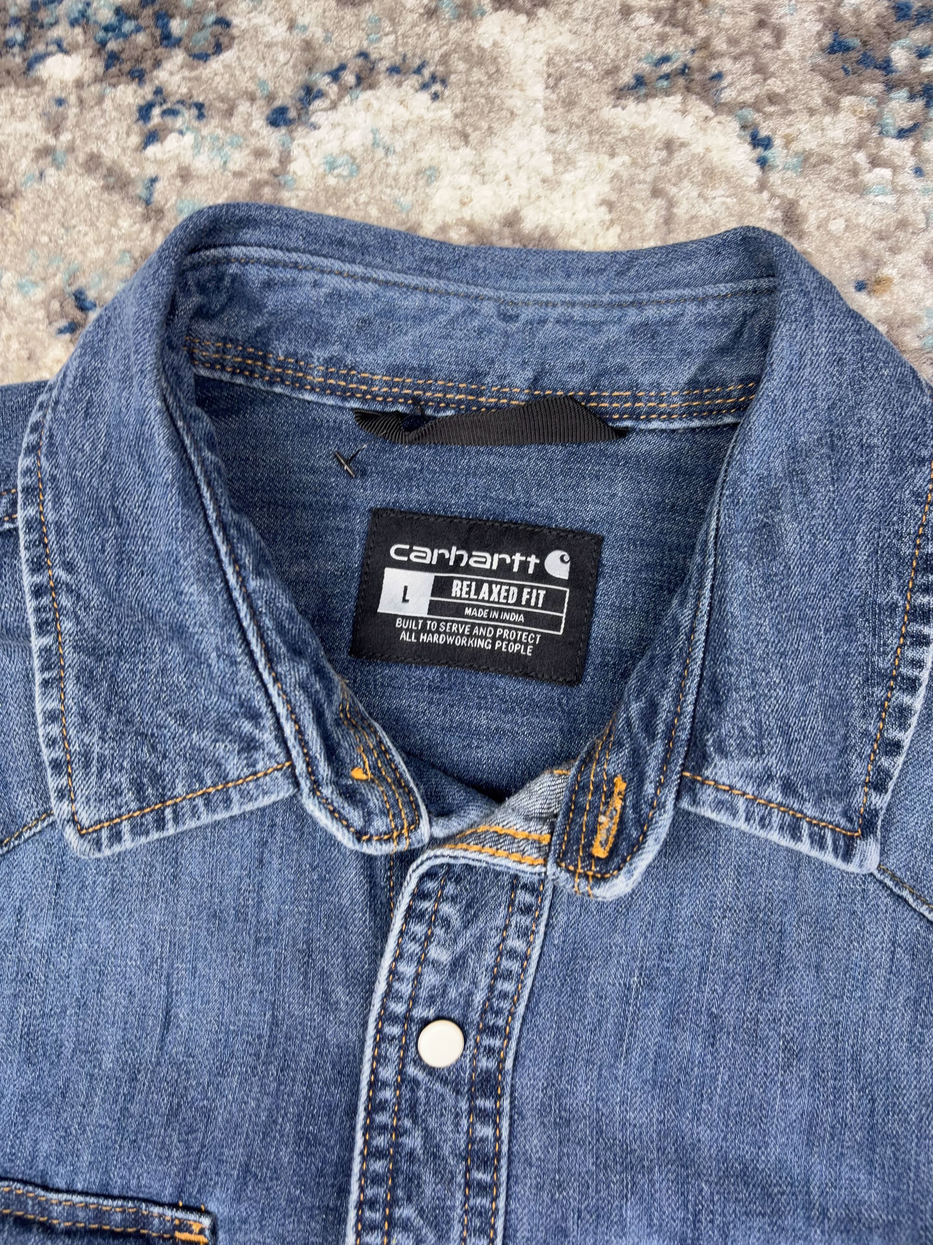 Vintage Carhartt Relaxed Fit Medium Wash Denim Long Sleeve Button Up Shirt Size Large