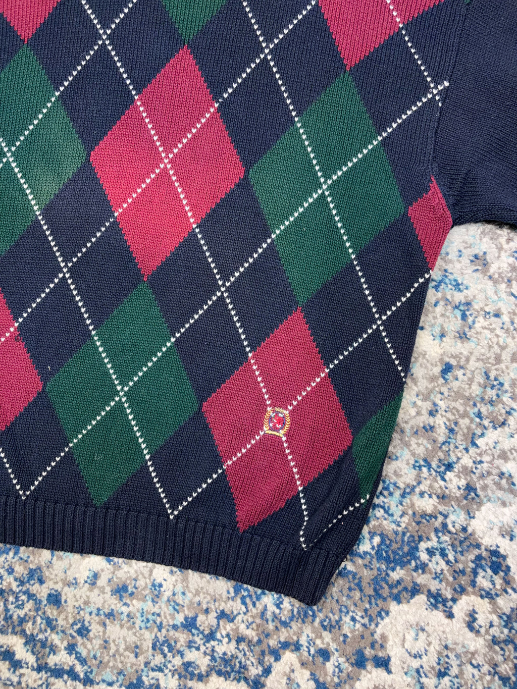 Vintage Tommy Hilfiger Embroidered Crest Argyle Plaid Knit Sweater Size XL
