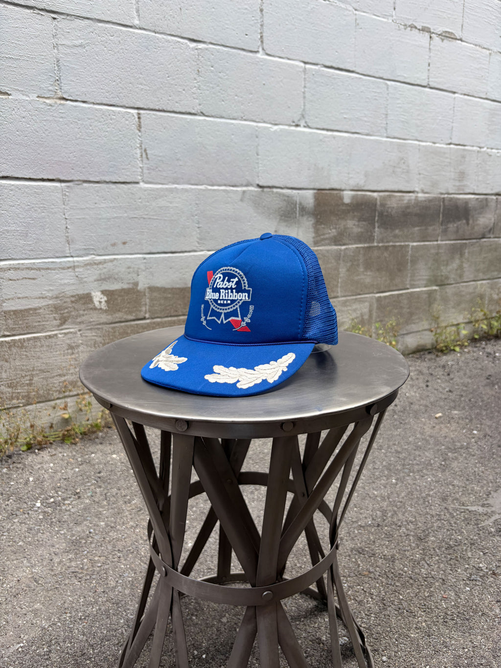 Vintage 90s Pabst Blue Ribbon Embroidered Brim Trucker Snapback Hat OSFA