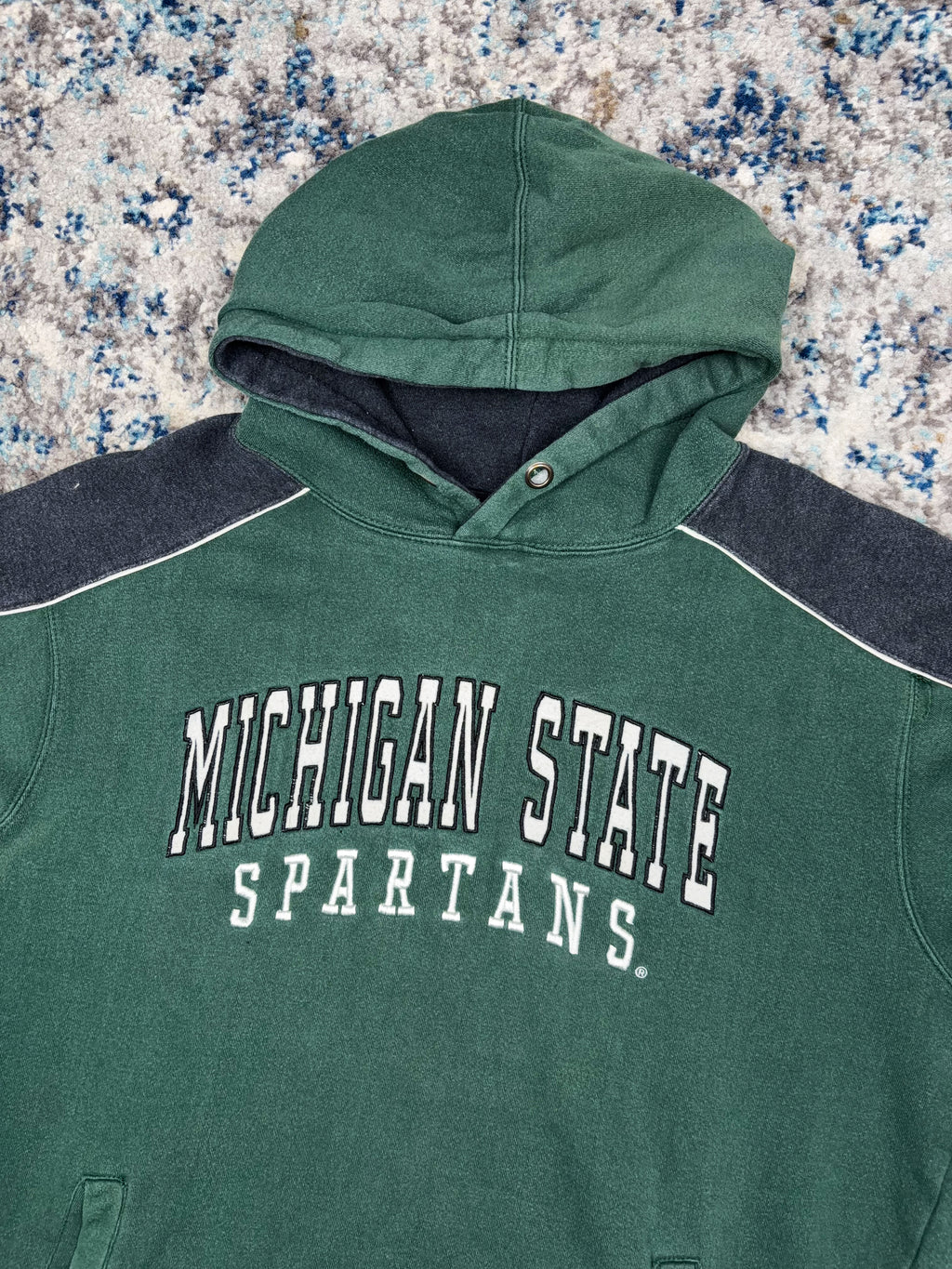 Vintage Michigan State Spartans NCAA Embroidered Arc Spellout Hooded Sweatshirt Size Large